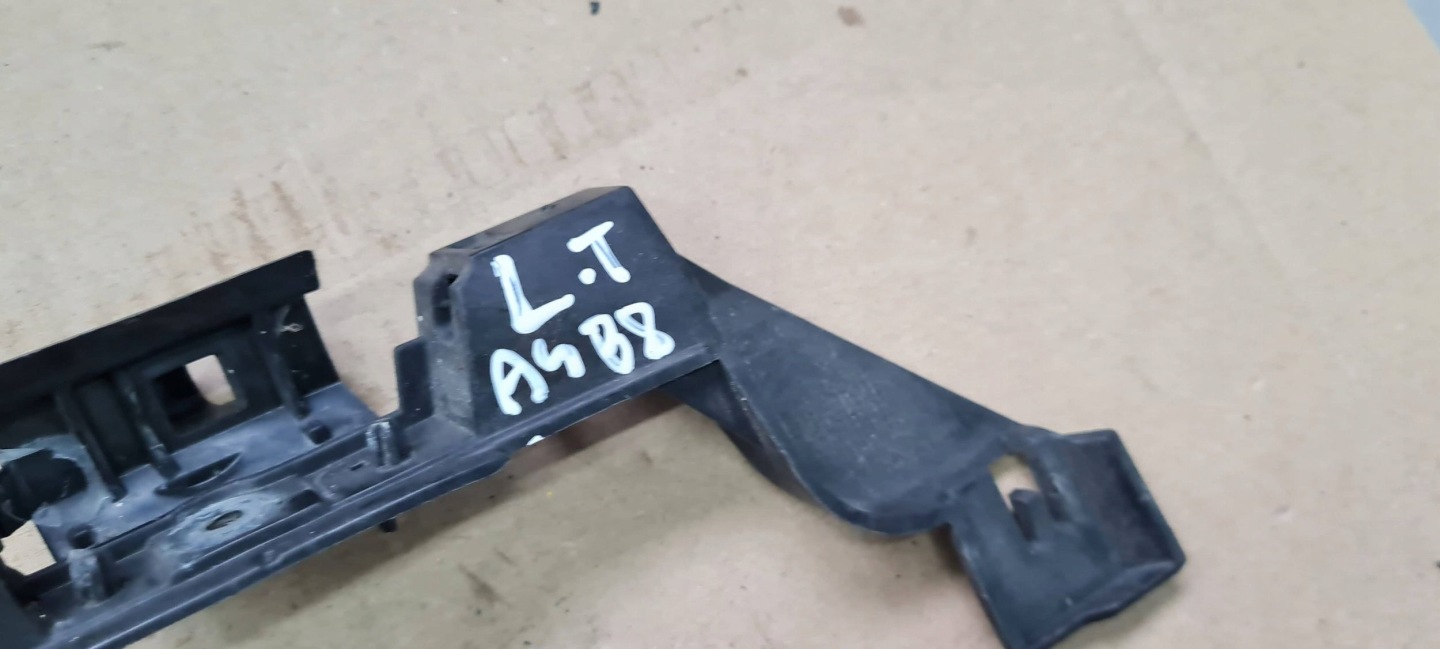 A4 B8 S4 Support Poignée Support plaque Pare choc Gauche Arrière Berline 8K5807889A