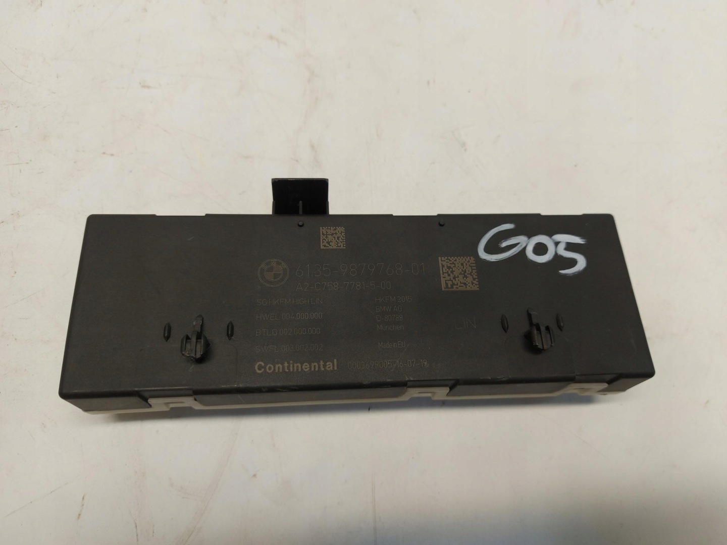 BMW G05 X5 3.0d 2019r module control unit bonnet 9879768