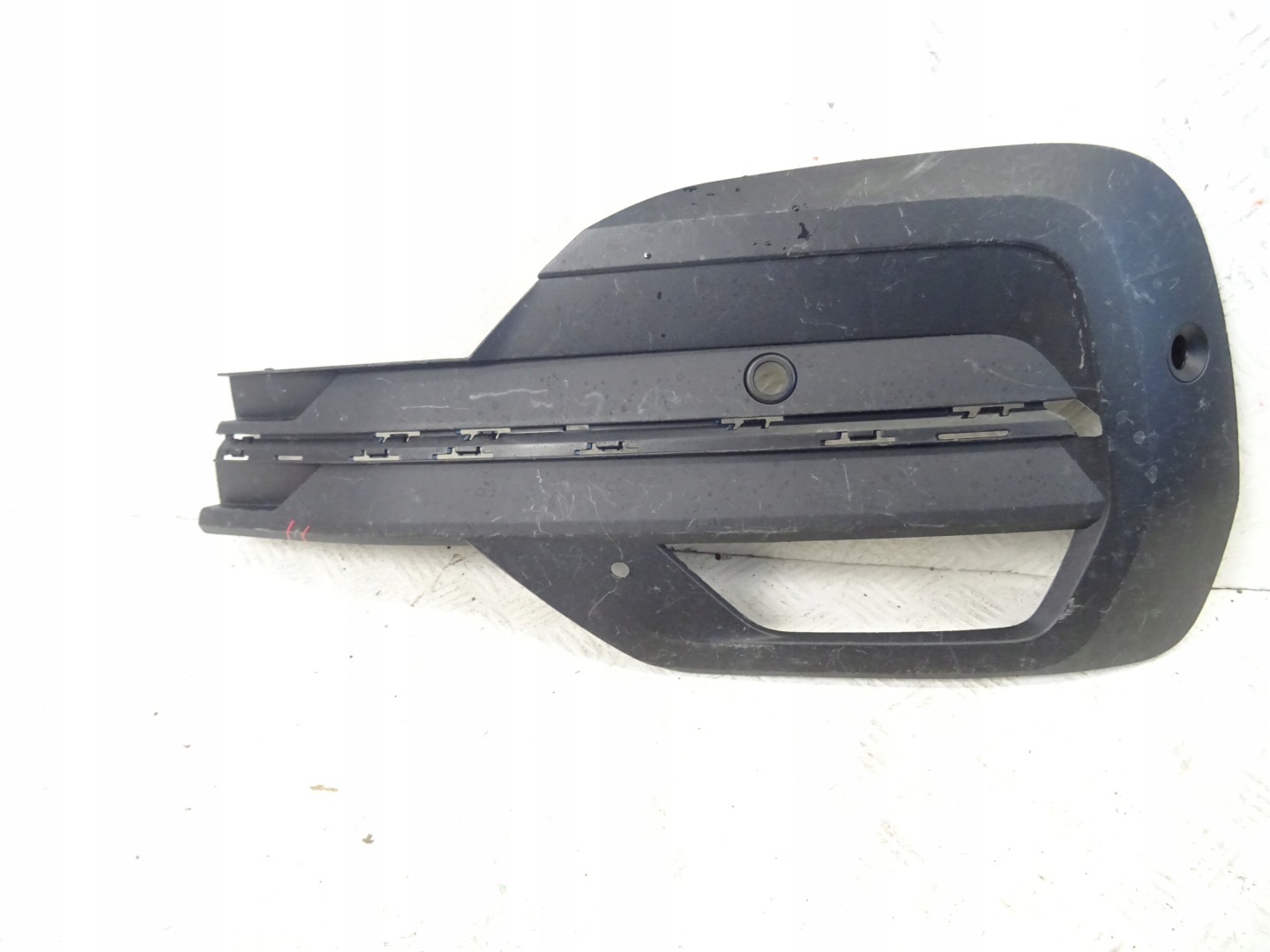 grid of a bumper front front left VW TRANSPORTER T6 7LA807489