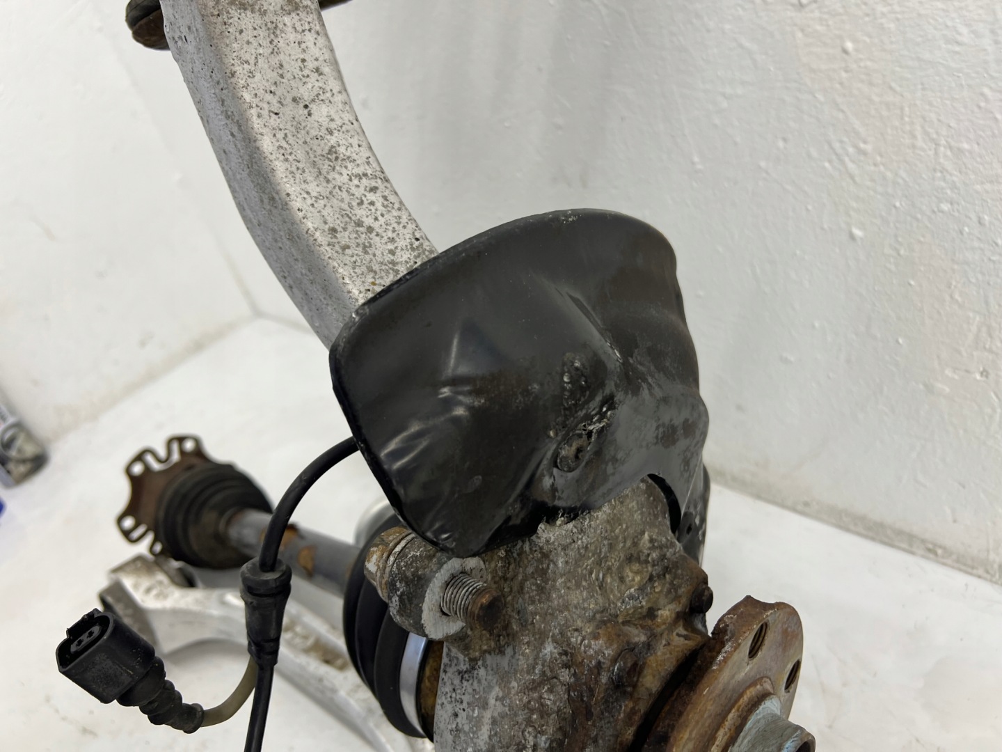 AUDI A6 C6 LIFT swing front front right MCPERSON semi-axis 4F0258