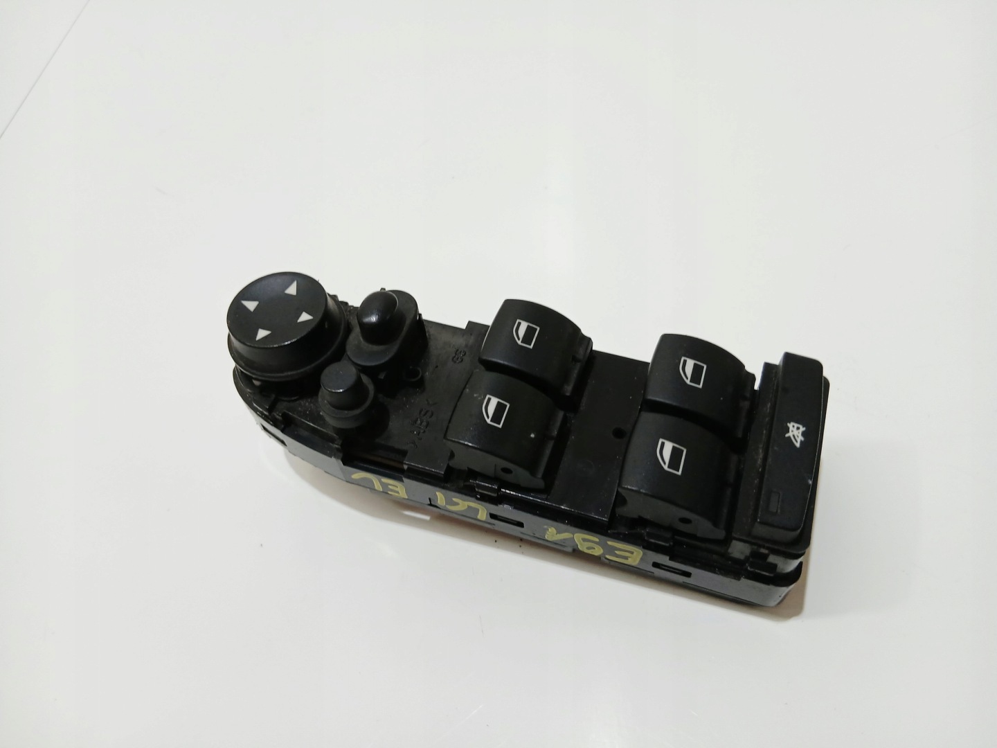 PANEL Vitre Gauche Avant BMW E90 E91 LCI EU 9132135
