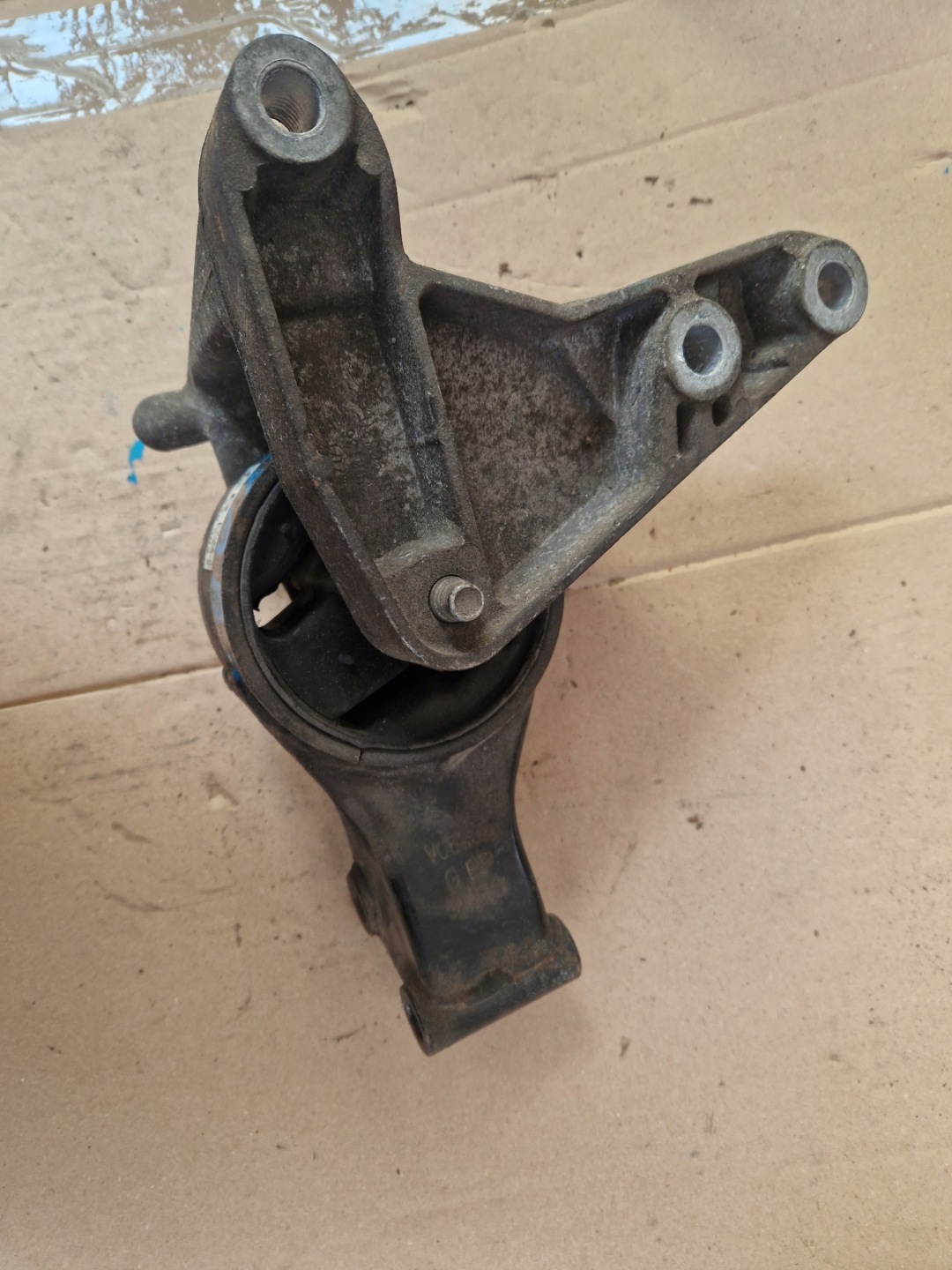 engine mount OPEL INSIGNIA 2.0 CDTI 13228303