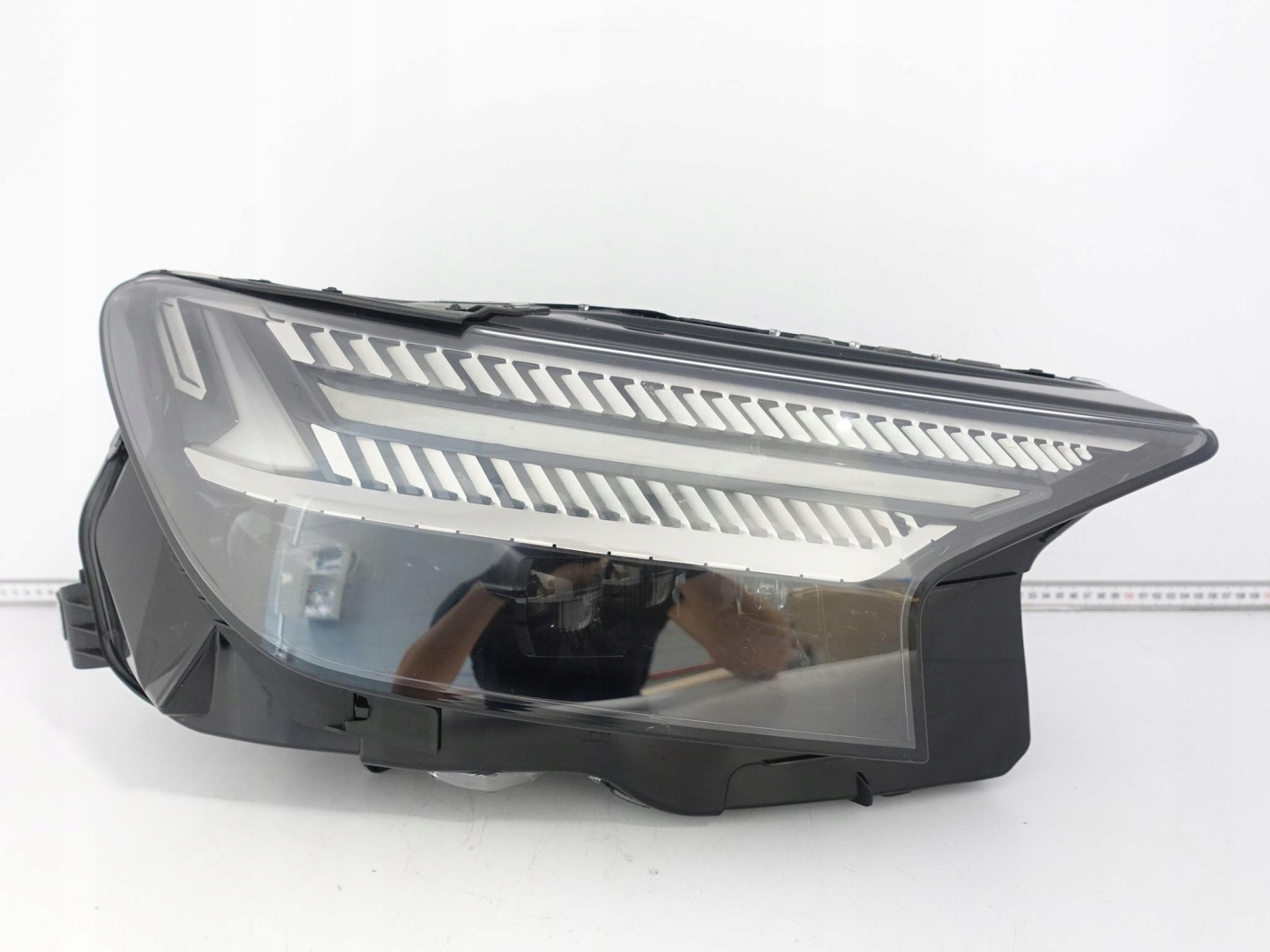 AUDI Q4 E-TRON 89A 21- light HEADLIGHT MATRIX HIGH FULL LED right EUROPA