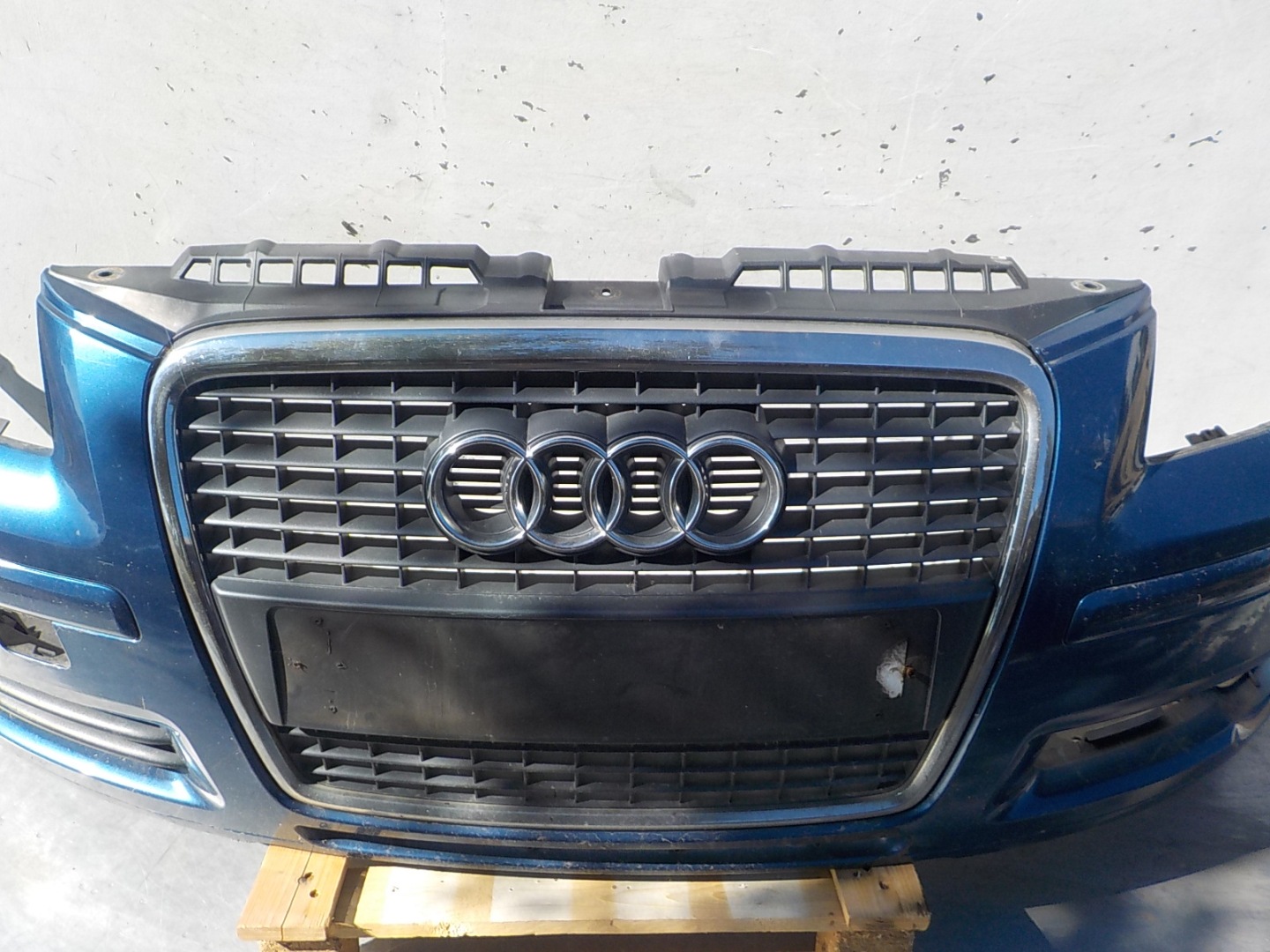 370 AUDI A3 II 8P 04-08 nárazník předek přední