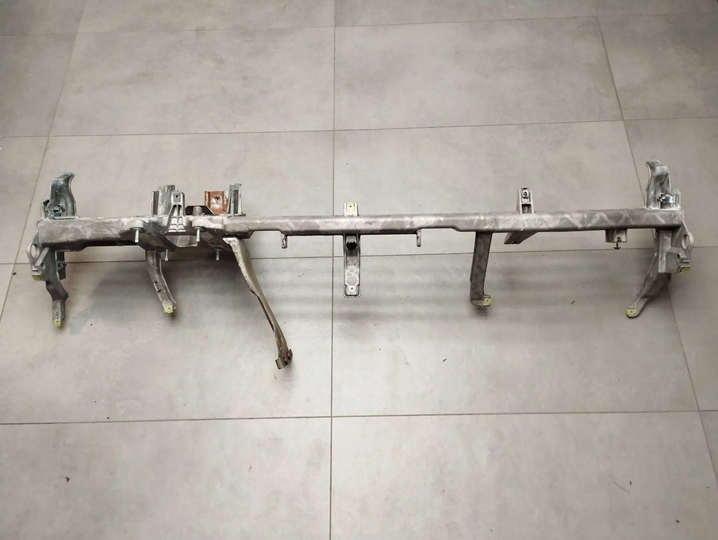 Peugeot 508 sider support consoles 9686444980