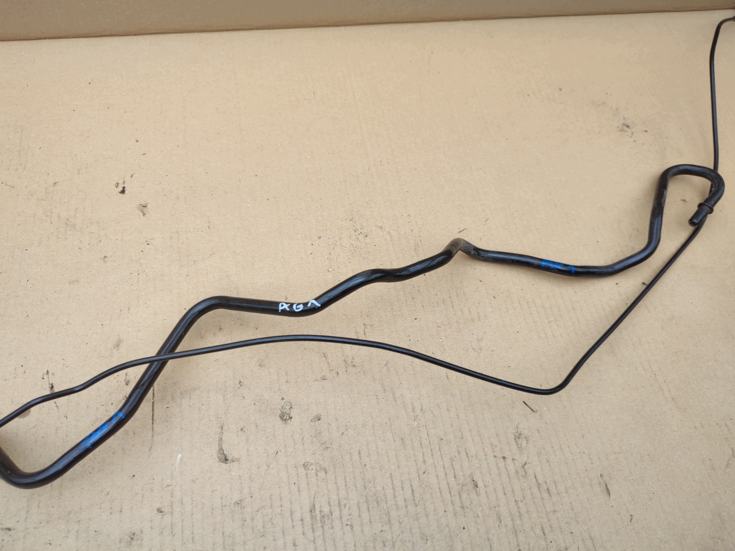 fuel hose Bmw e65 3.0 diesel