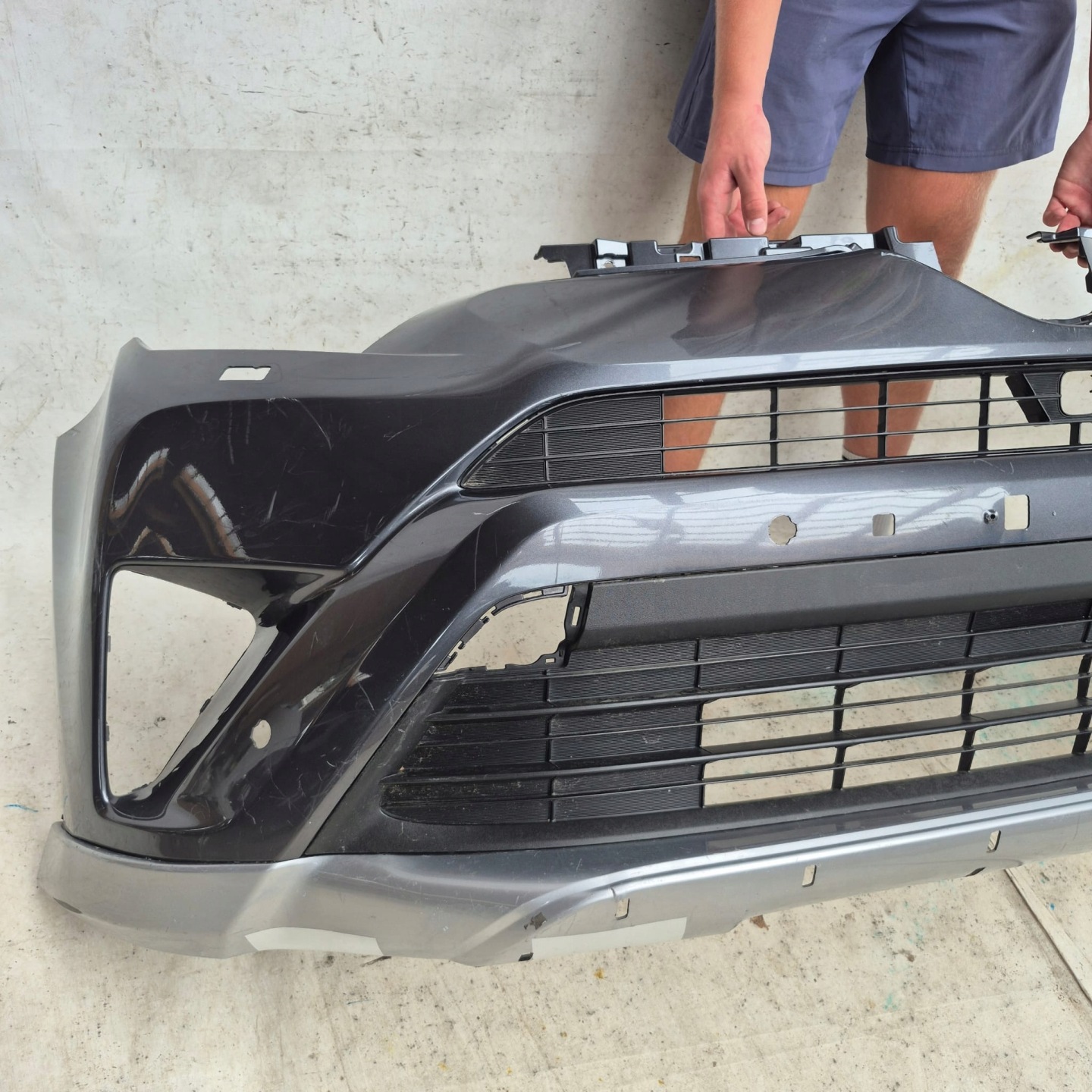 TOYOTA RAV4 IV 4 LIFT 15-19 bumper front front washer PDC