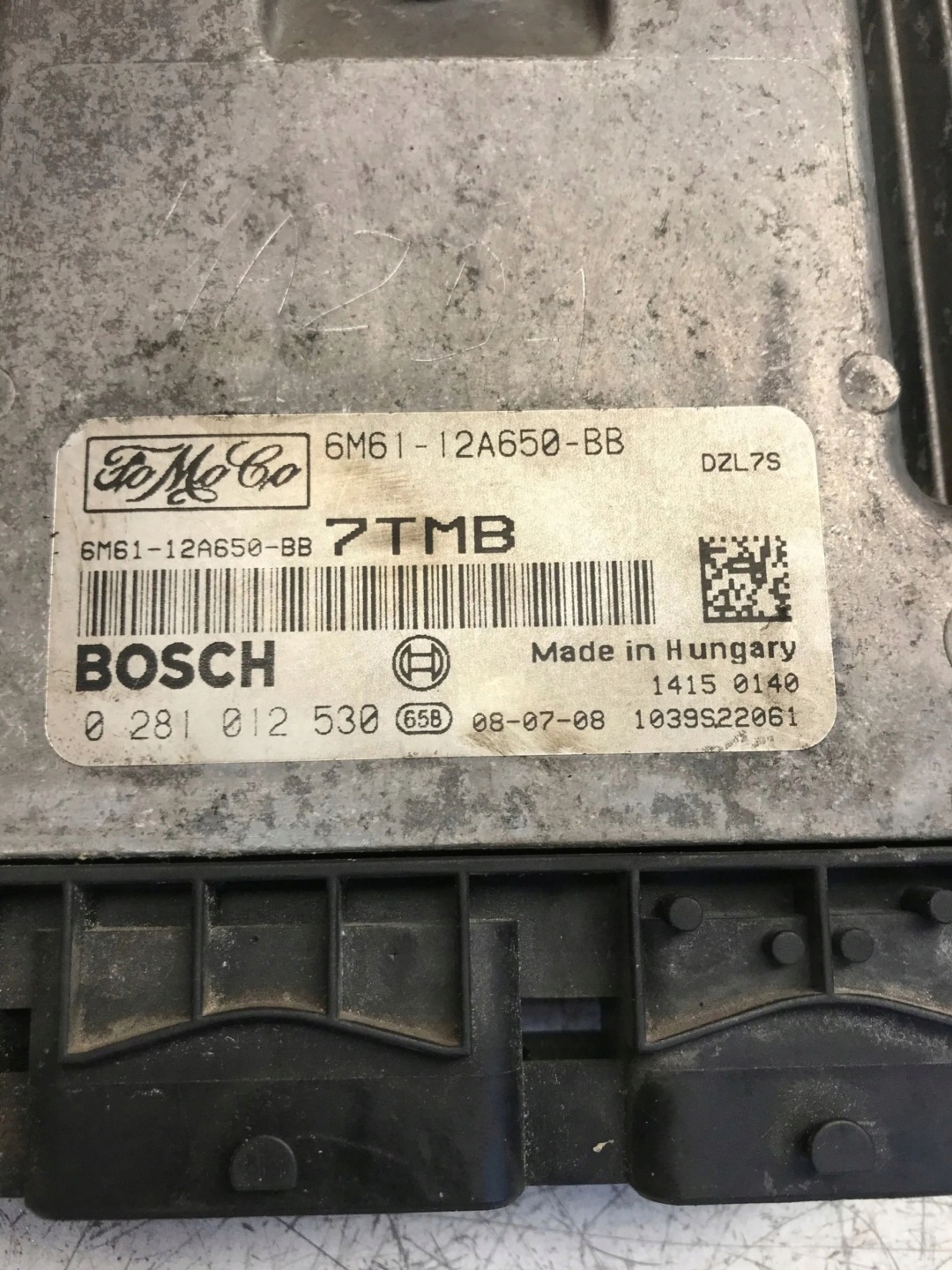 computer control unit of the engine MAZDA 3 BK 6M61-12A650-BB
