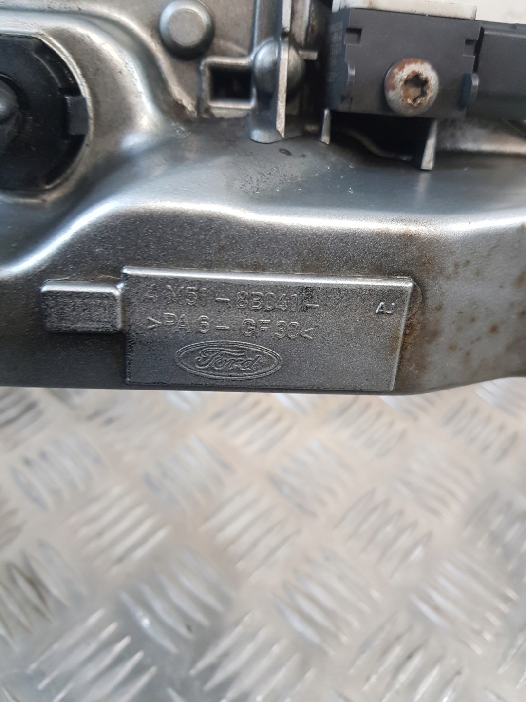 support panel for radiators pillar OE 4M518B041AJ + bonnet latch lock lever FORD FOCUS MK2