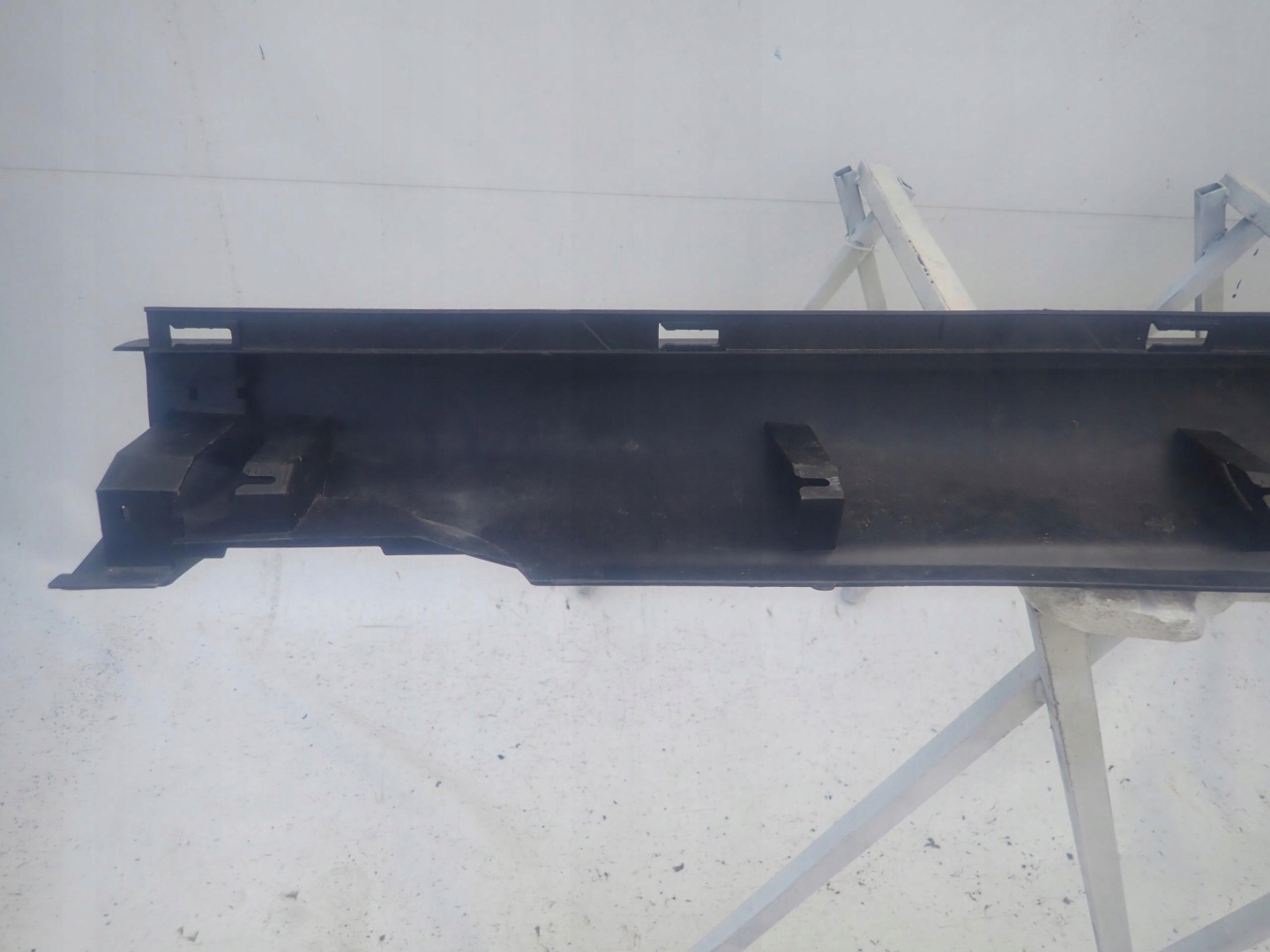 VOLVO XC60 08-13 threshold right moulding threshold right