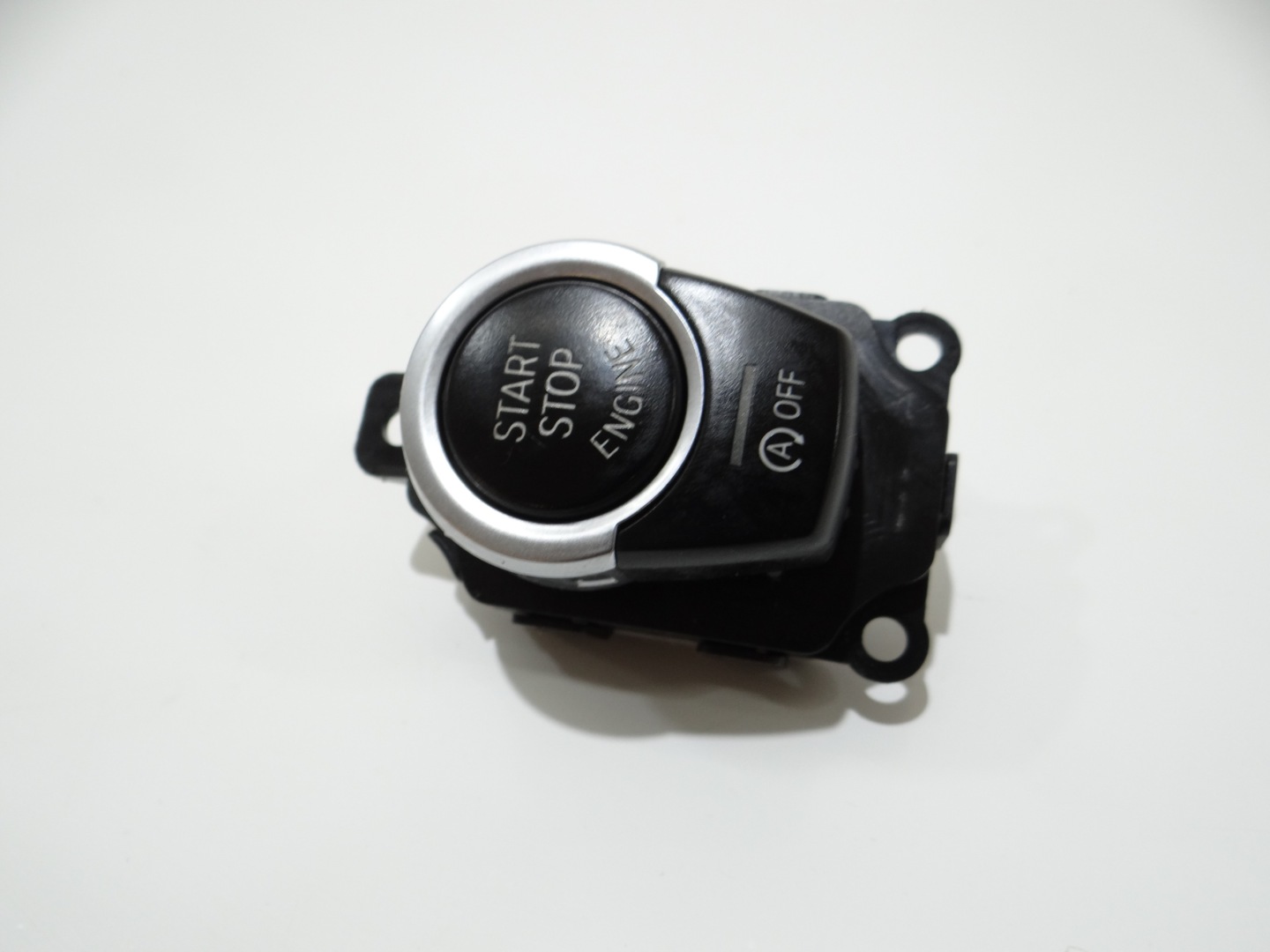 button switch START STOP BMW F10 F11 9263437 (20189733)