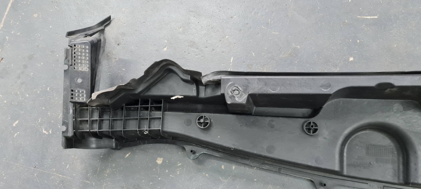 Ford Edge II 2020 ST LIFT torpedo front cap cover KT4BR01628AG