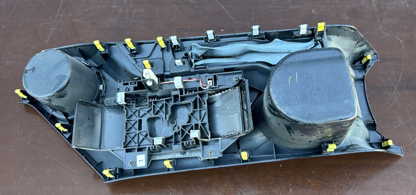 TUNEL central frame AUTOMAT TOYOTA RAV4 IV 13