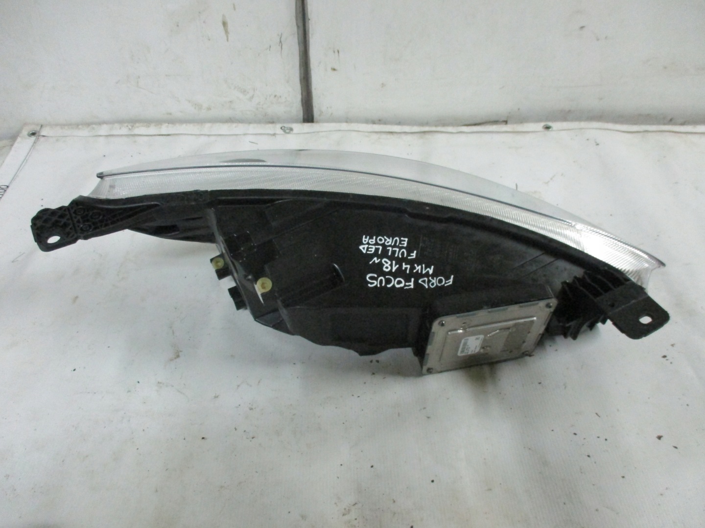 light left front front Ford Focus MK4 Full led JX7B-13E015-CE