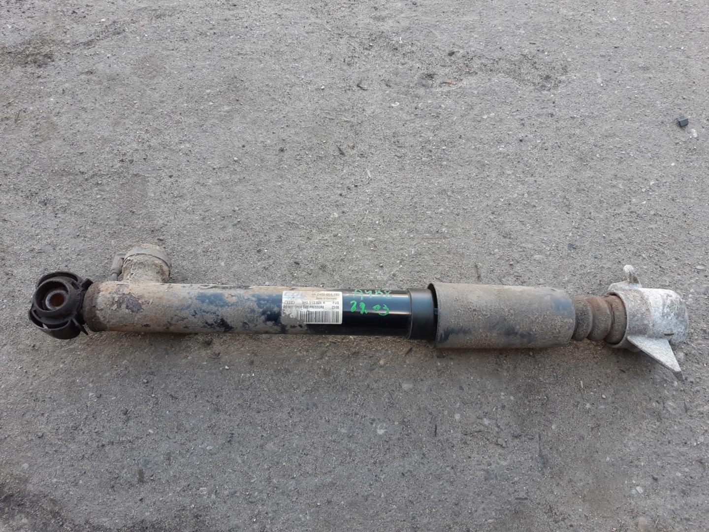 AUDI A4 B8 A5 8T shock absorber right rear part 8K0513026H