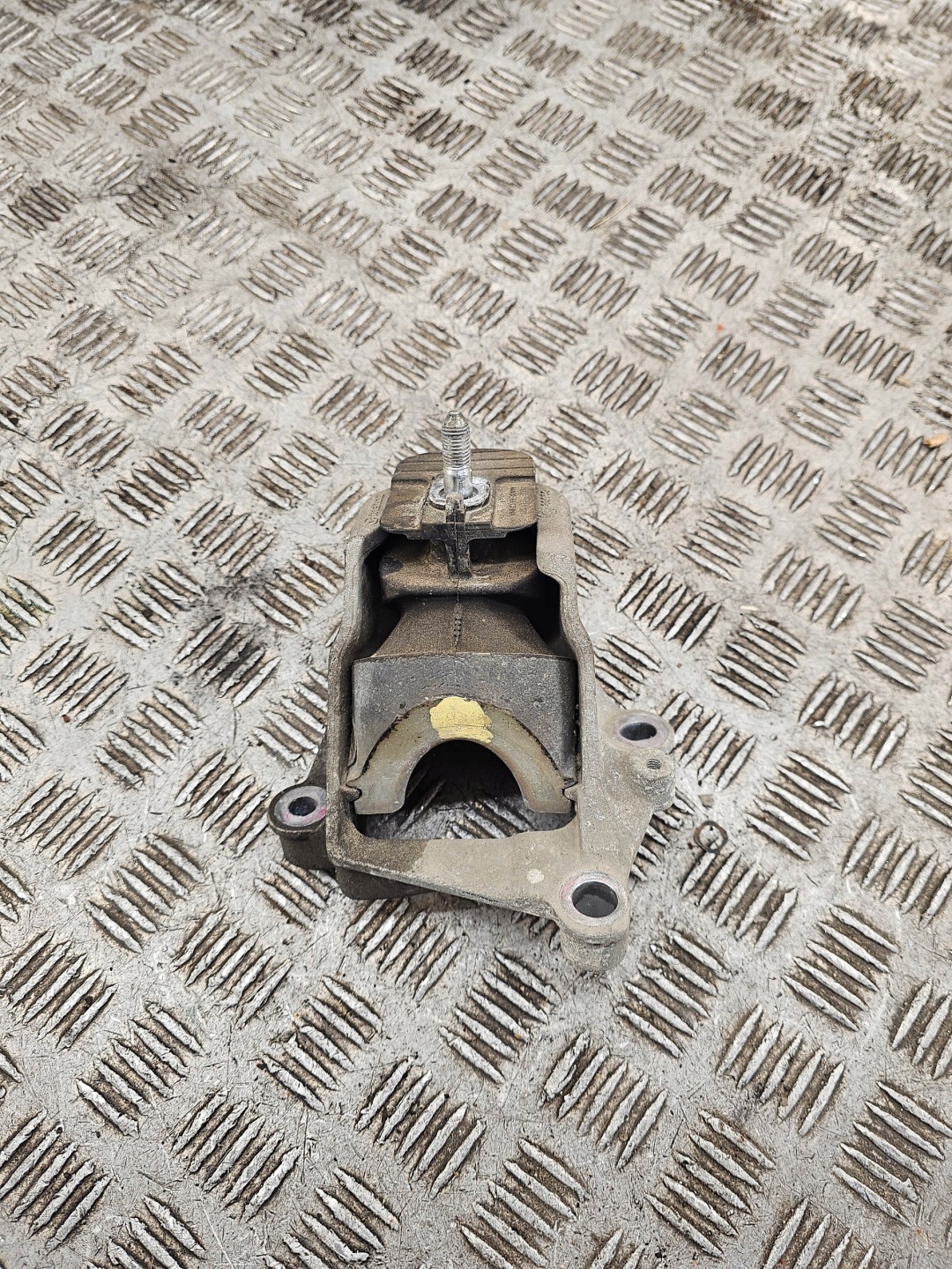 holder engine mount left MAZDA MX5 MX-5 4 IV