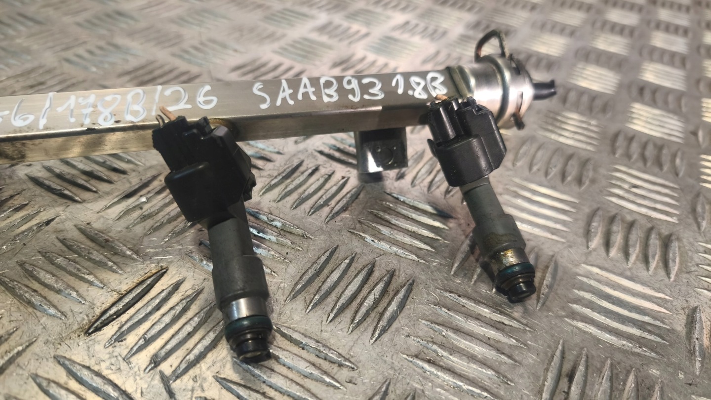 rampe injection SAAB 93 1.8B 55556681
