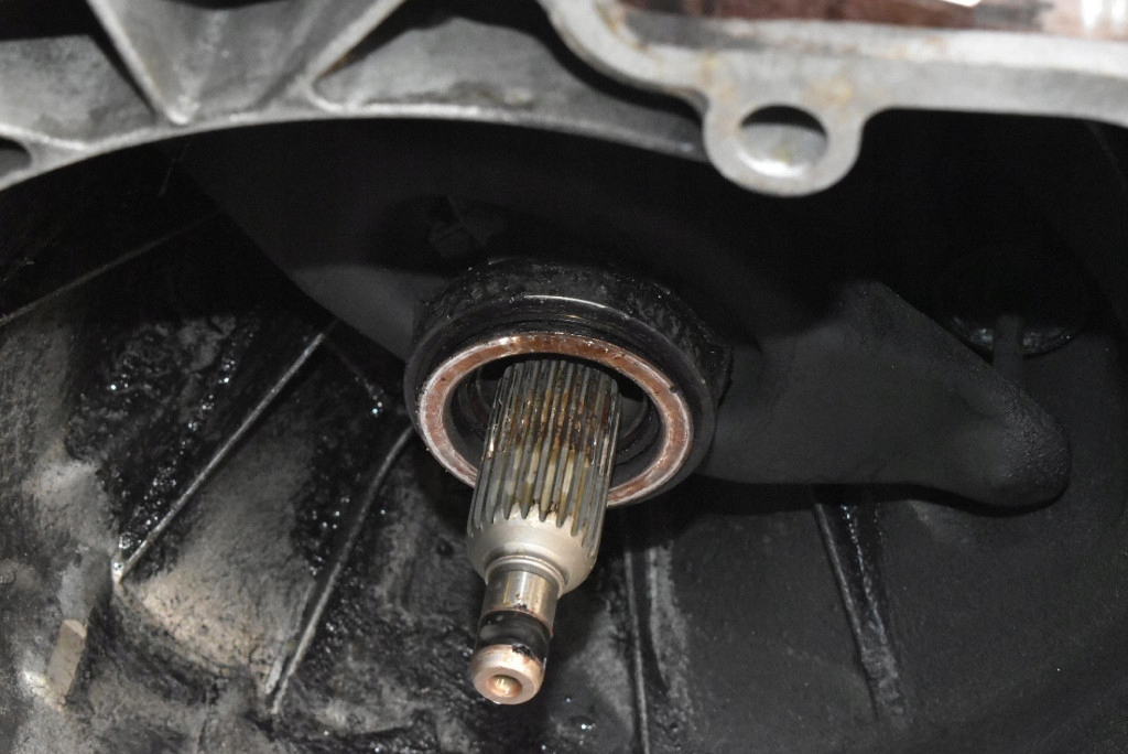 CAMBIO 2170017395 BMW E90 E91 2.0i 129 KM 04-10