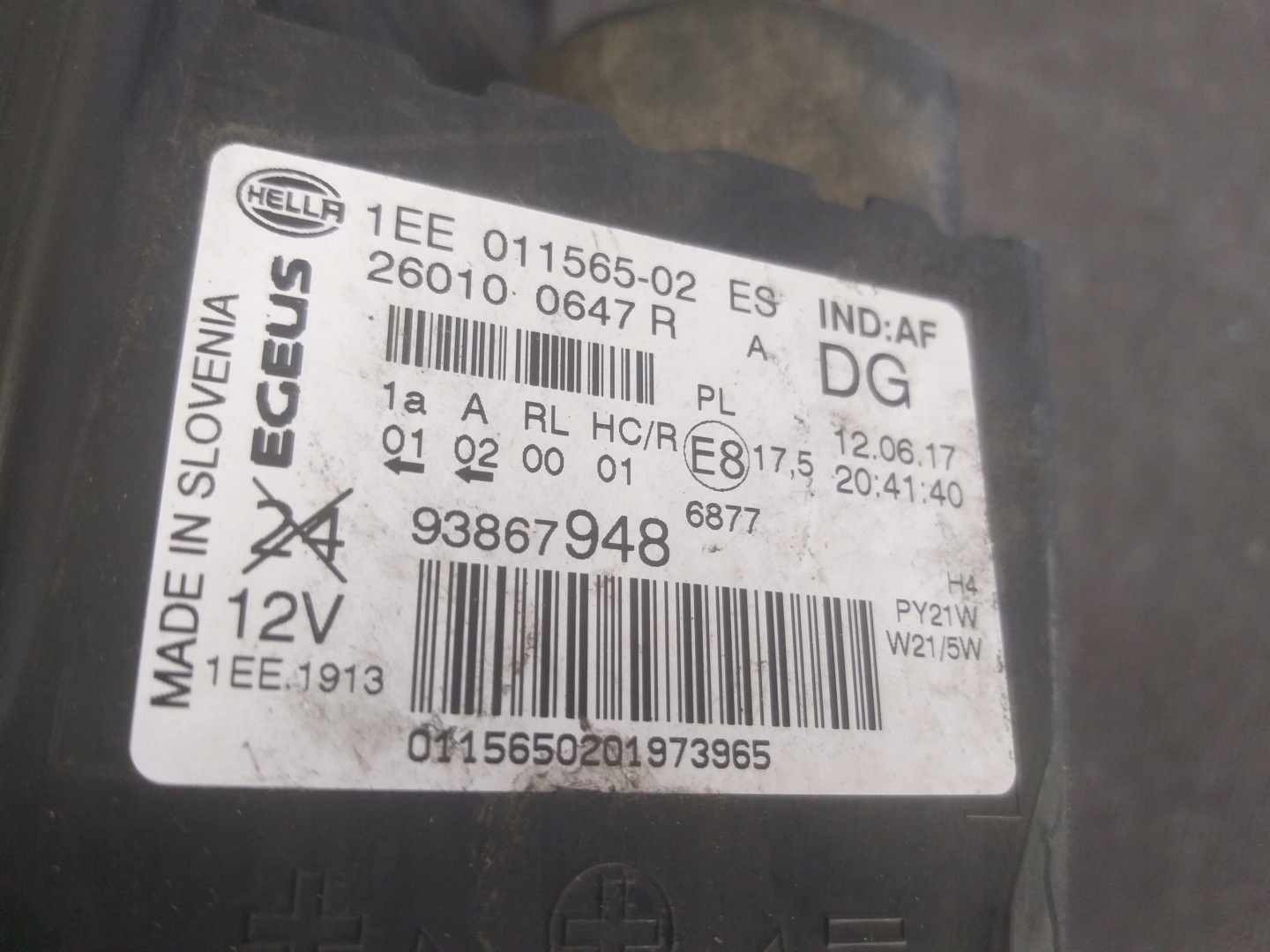 LIGHT FRONT RIGHT OPEL VIVARO B 260100647R