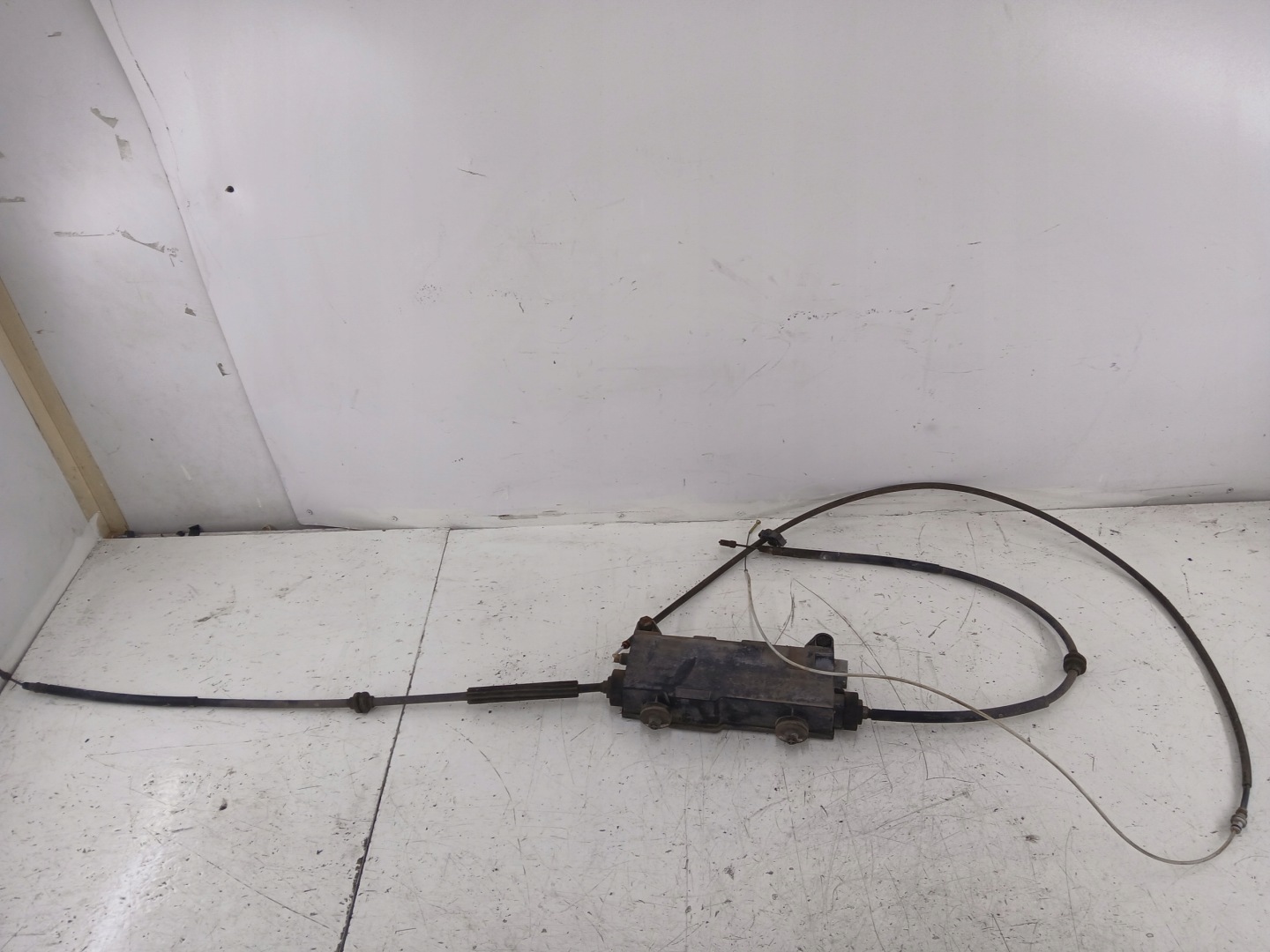 RENAULT VEL SATIS frein électrique électrique 8200451237