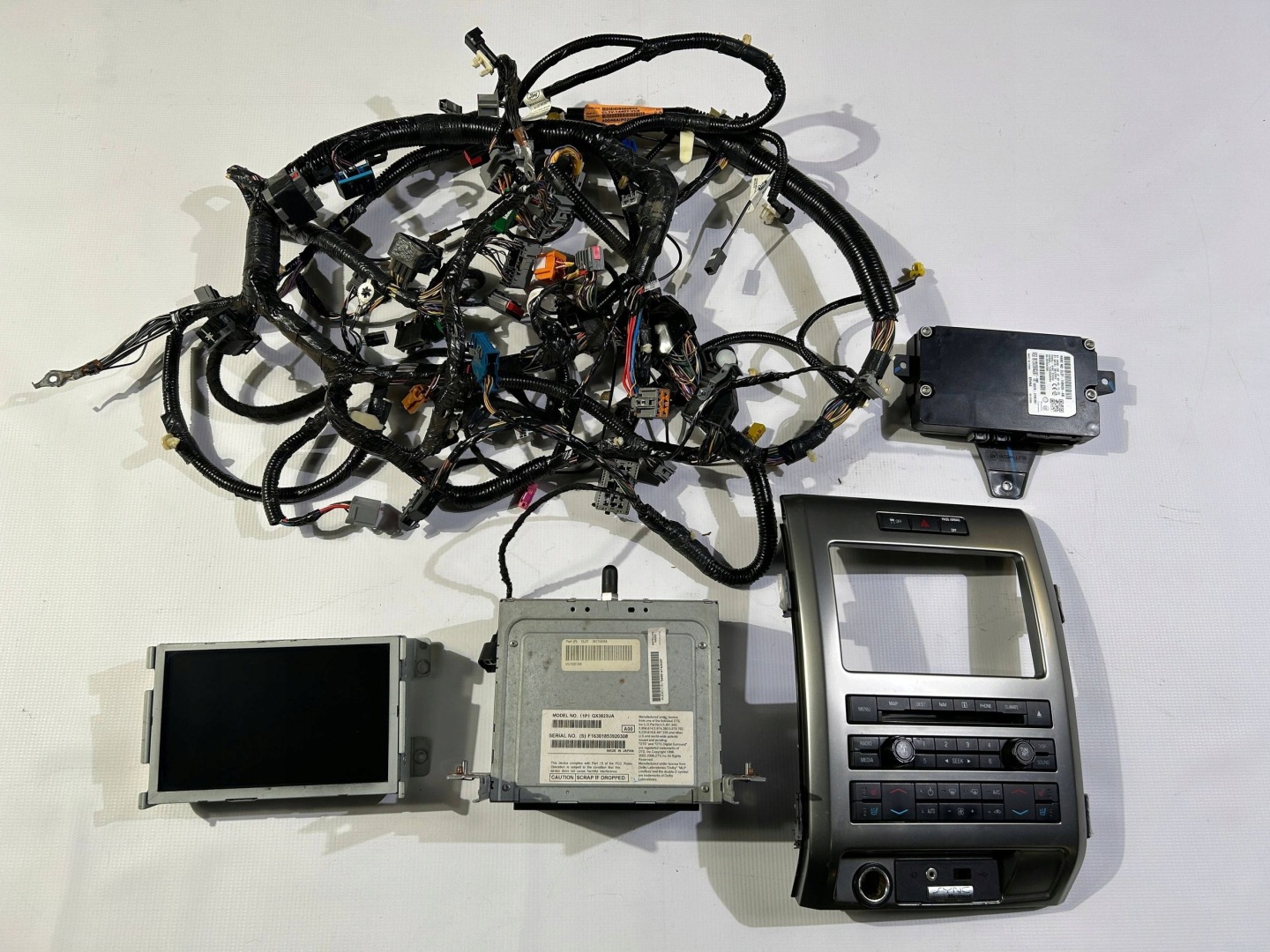 Radio display navigation panel SYNC-2 komplet Ford F150 F-150 2009