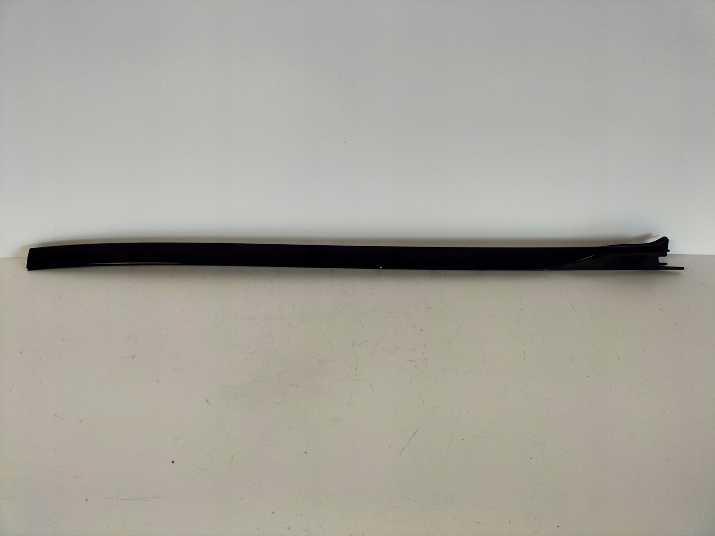 moulding windows czolowej vertical right BMW X7 G07 19