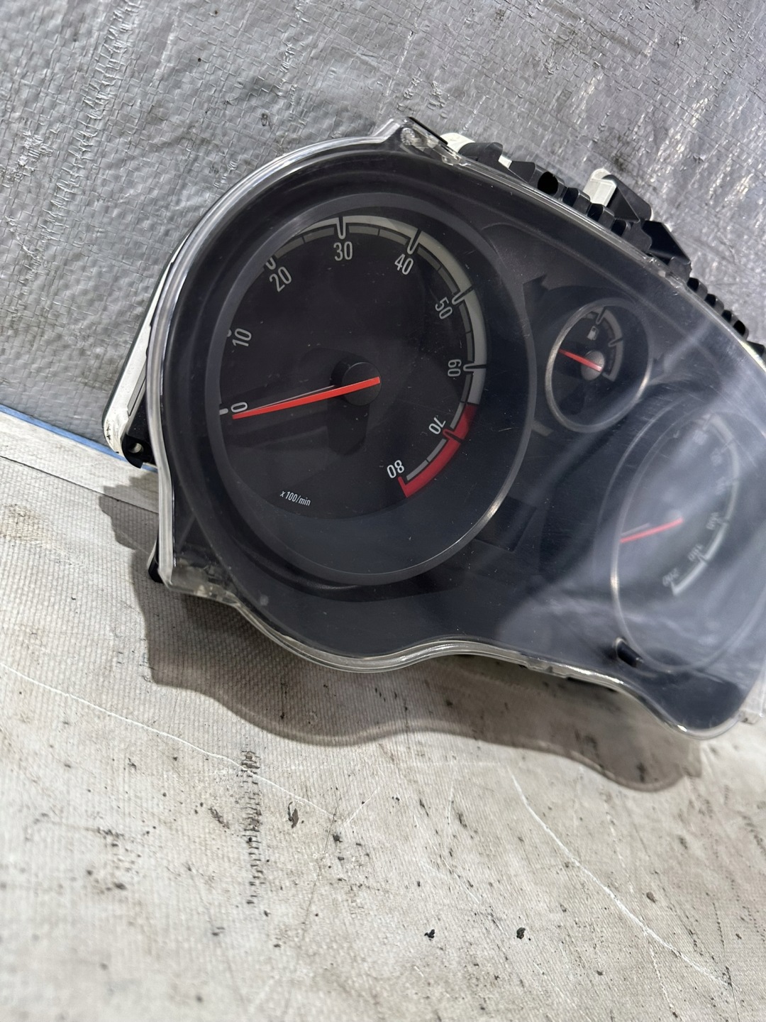 dials OPEL CORSA D 1.2B 1303304