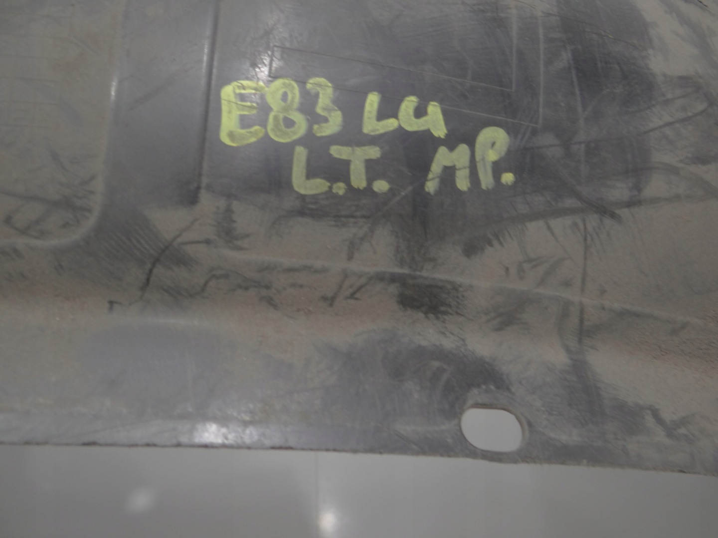 mudguard left rear. BMW X3 E83 LCI M PAKIET 3400057