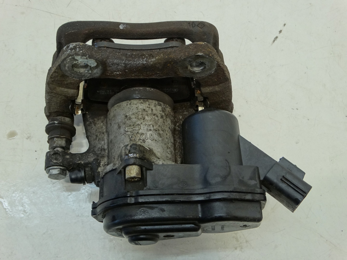 caliper brake left rear part RENAULT SCENIC III 2.0DCI 09-13R. electrical