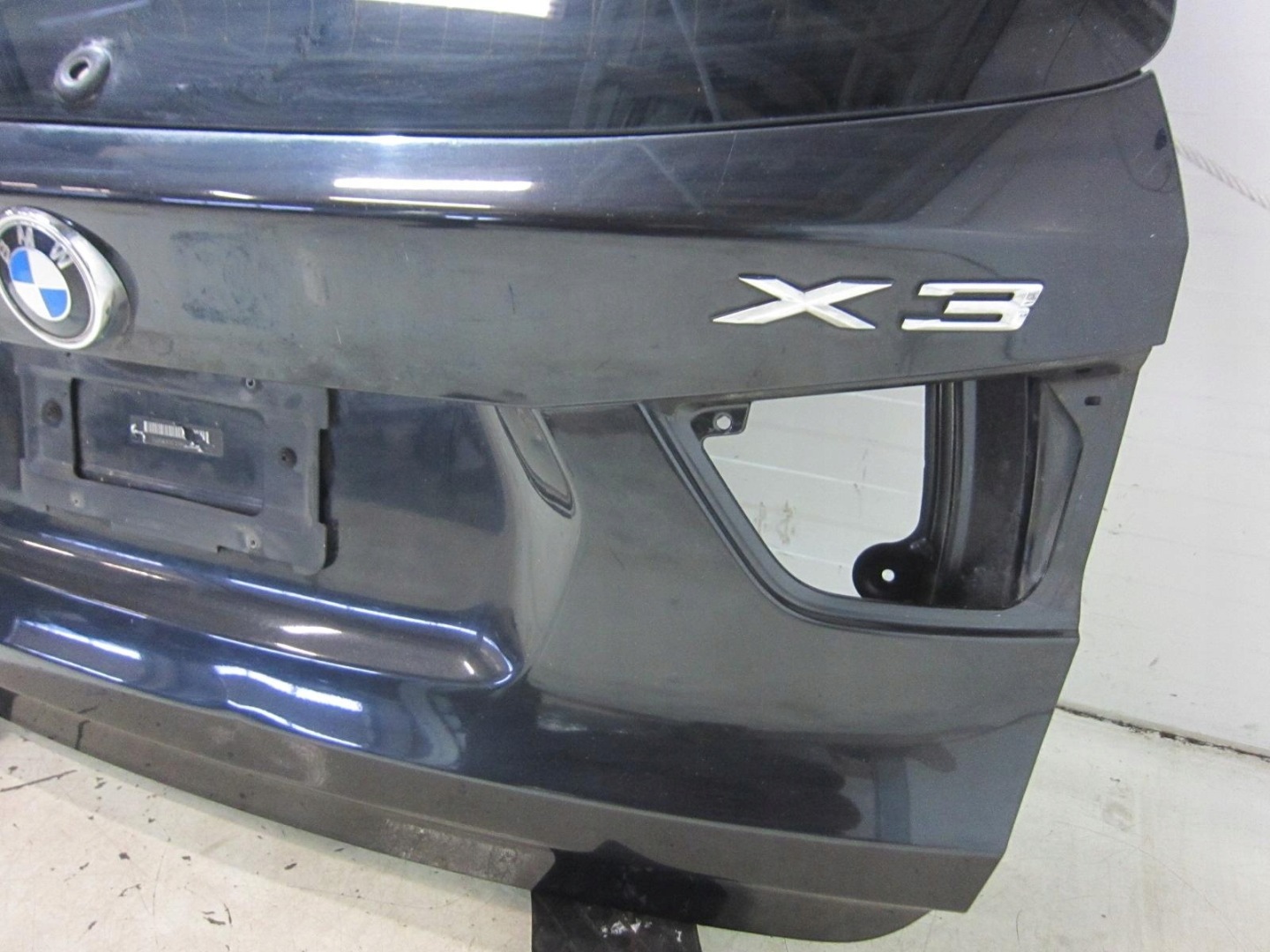 BMW X3 F25 boot doors rear part boot 475 BLACK SAPPHIRE window 7275066