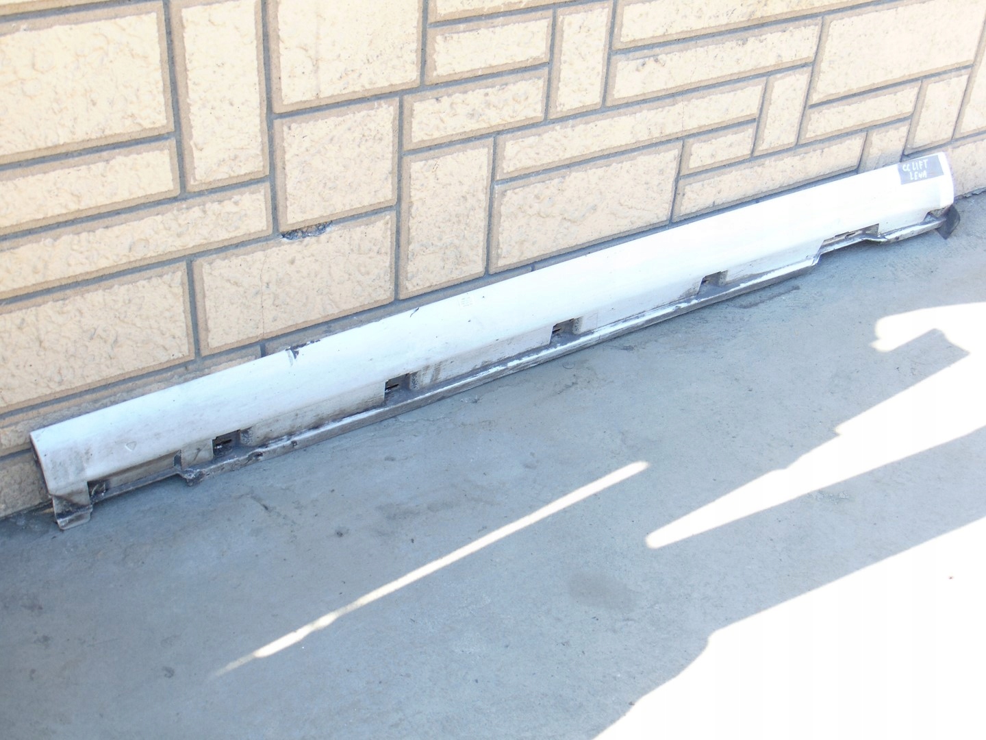 moulding threshold left VW PASSAT CC LIFT 3C8853855F