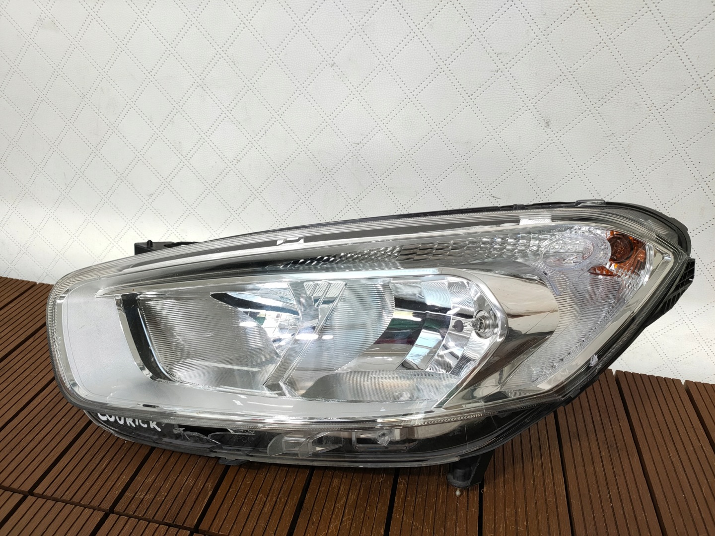FORD TRANSIT COURIER MK2 14-18 light front left ET7613W030AK EUROPA