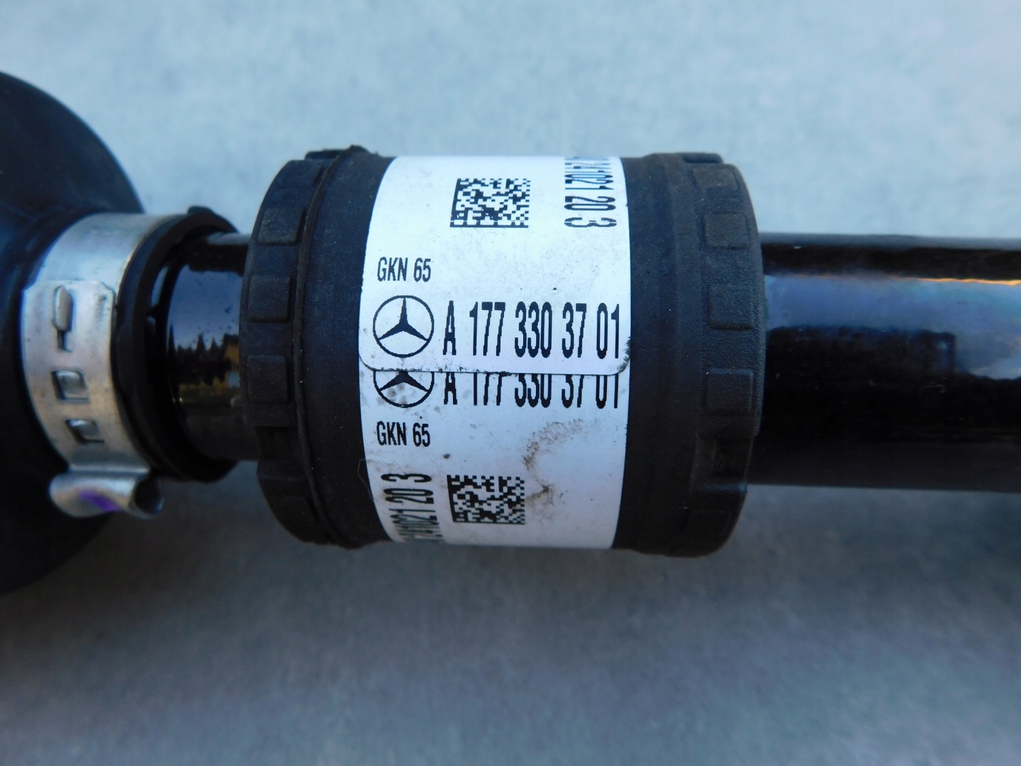 semi-axis left front Mercedes A Klasa W177 2.0 AMG A1773303701 nice