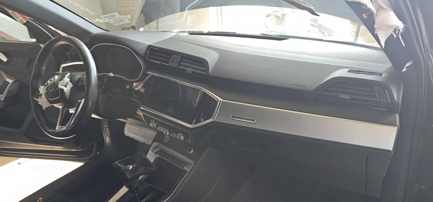 dashboard cockpit SOUL 83B857001 AUDI Q3 II 83A