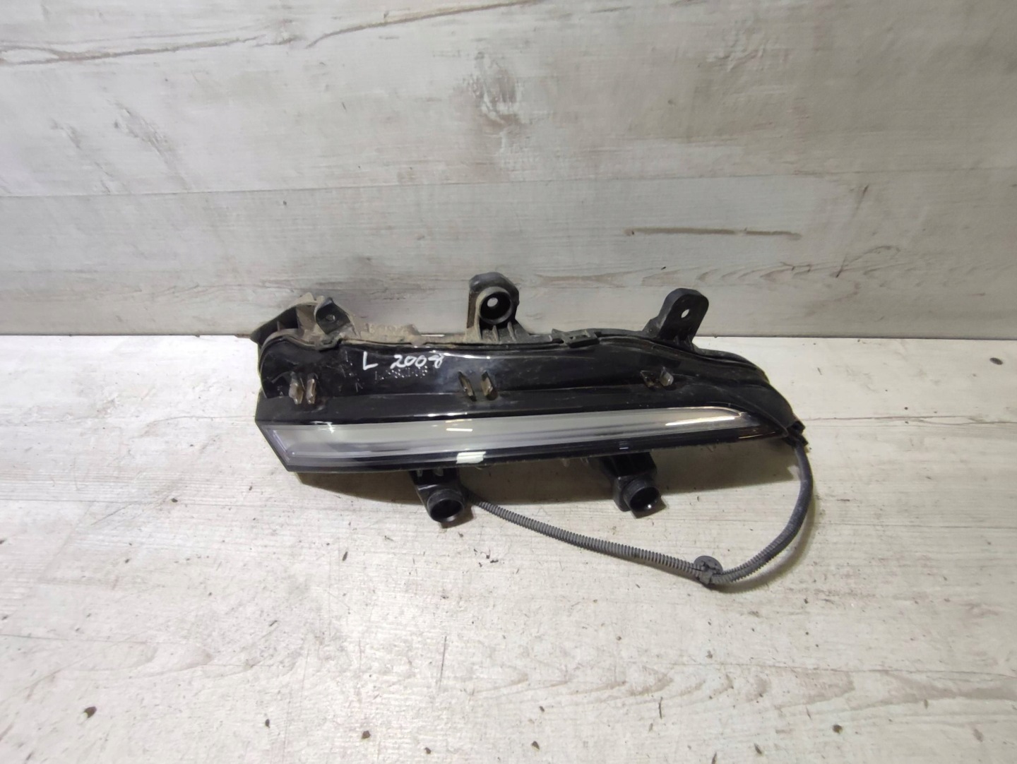 Peugeot 2008 II 2020 left side light LED do running daytime