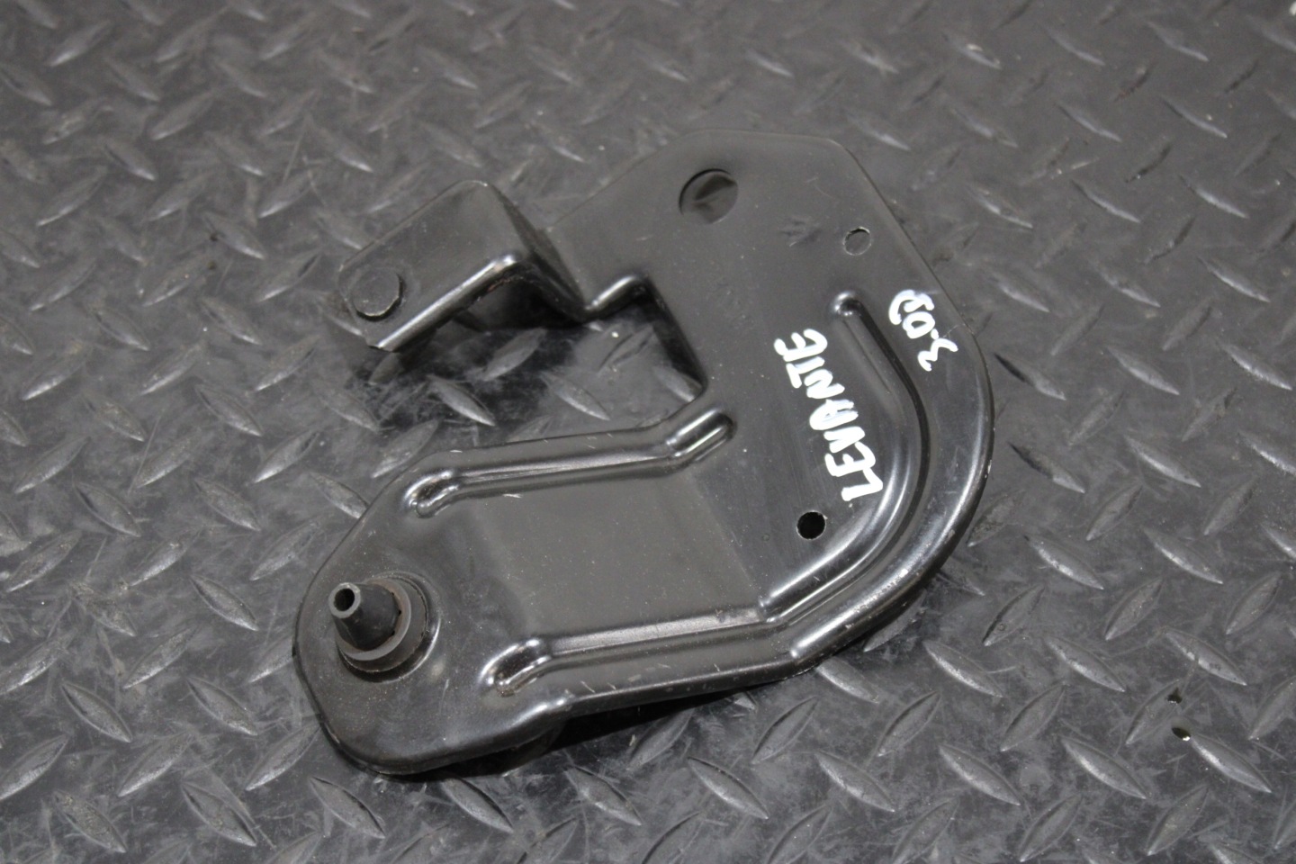 Support Support plaque Console Poignée MASERATI LEVANTE M161