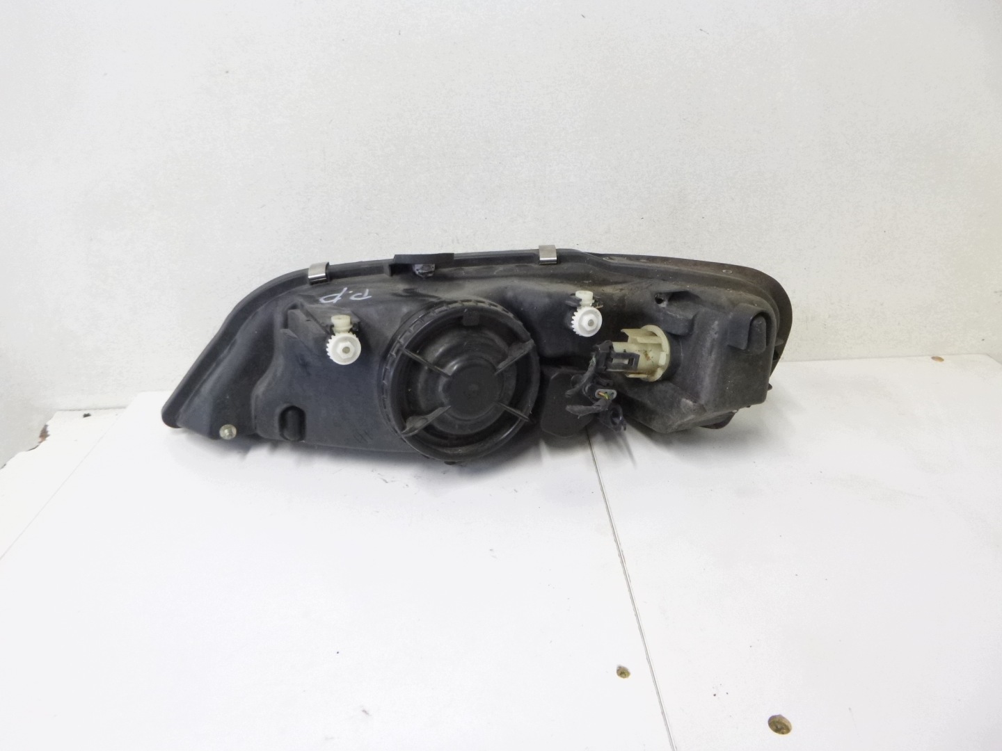 light right front Mitsubishi Space Star LIFT Hella 2002 – 2005