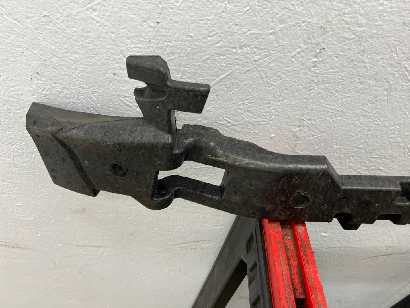 pillar of a bumper front sider AUDI A6 C7 ABSORBER front 4G0807550J