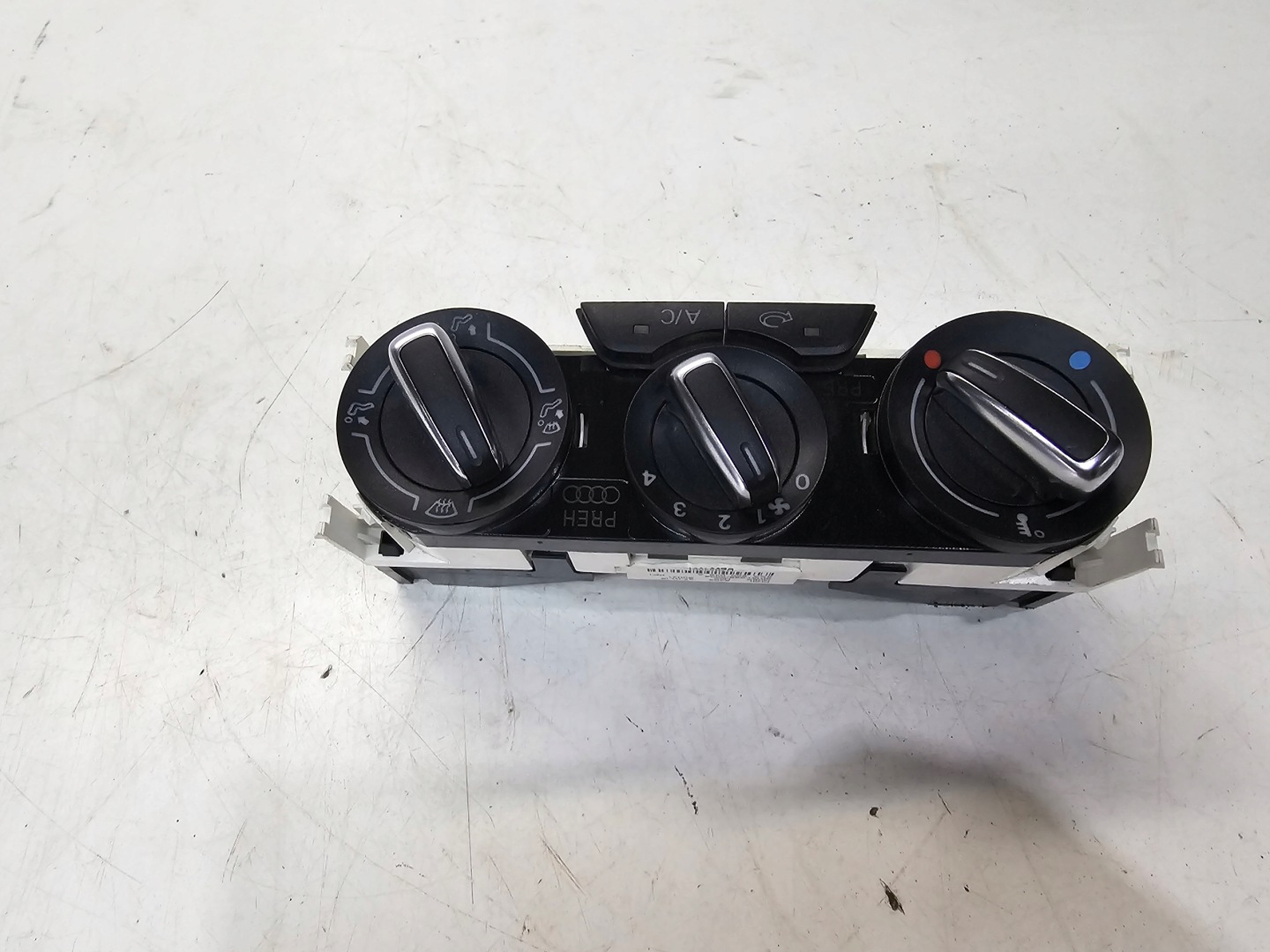 PANEL KLIMATRONIK AUDI A1 8X LIFT 8XA820045A