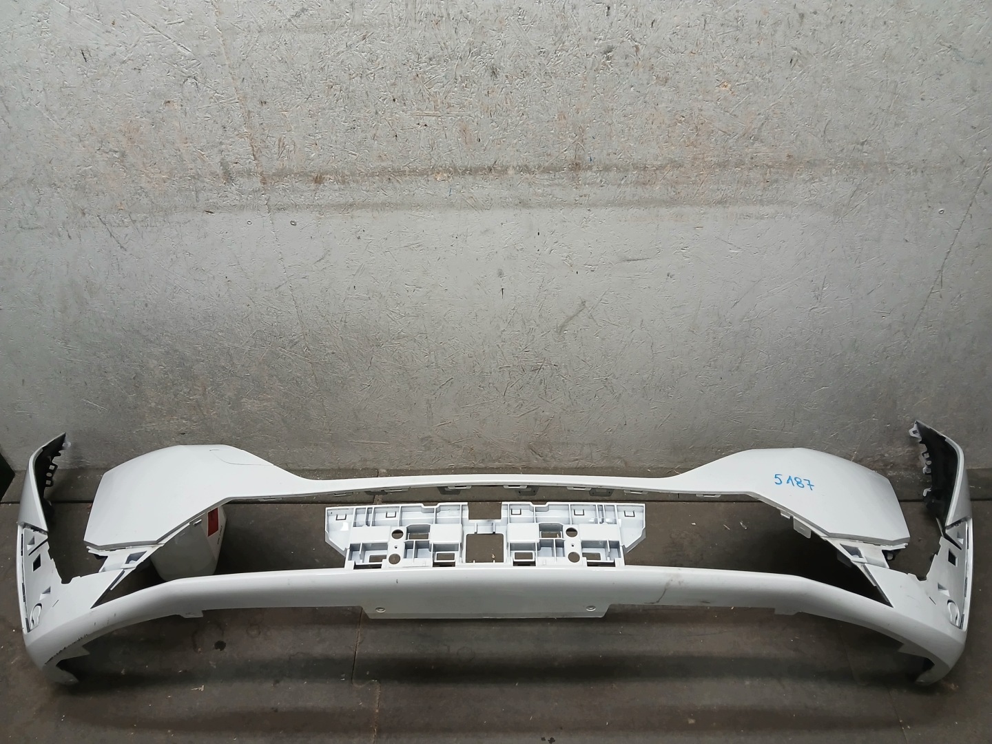 bumper front PEUGEOT 308 III 3 T10 21