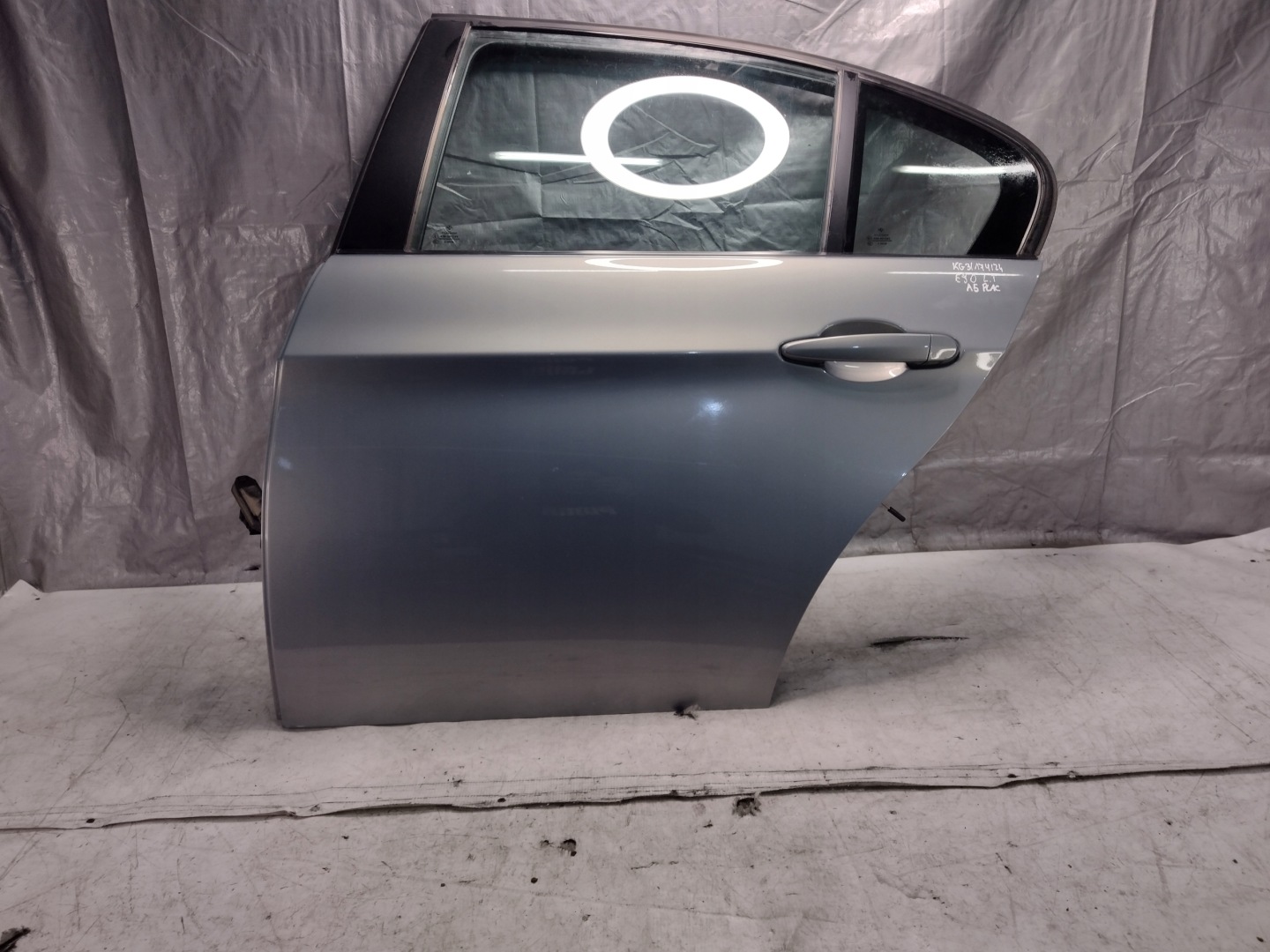 ajtó bal far BMW E90 k: Arktis Metallic (A34/7)