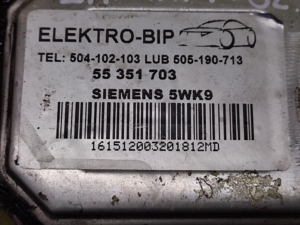 OPEL ZAFIRA A unité de commande électronique uce moteur 55351703