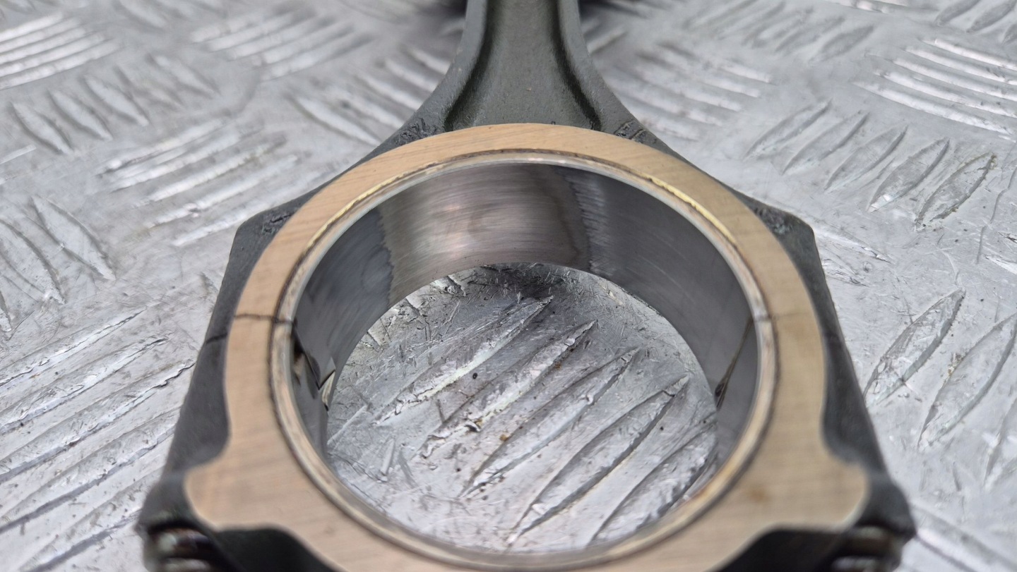 Piston avec bielle Mercedes E200 CGI W212 1.8 0821RA M271