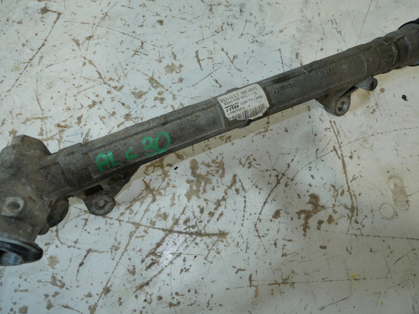 servo control Renault Clio III 8200595934A