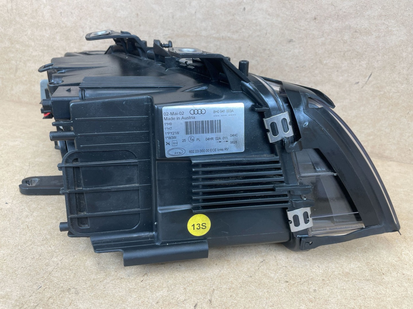 REFLEKTOR light front fog left AUDI A4 S4 B6 8H CABRIO 2002-2006 8H