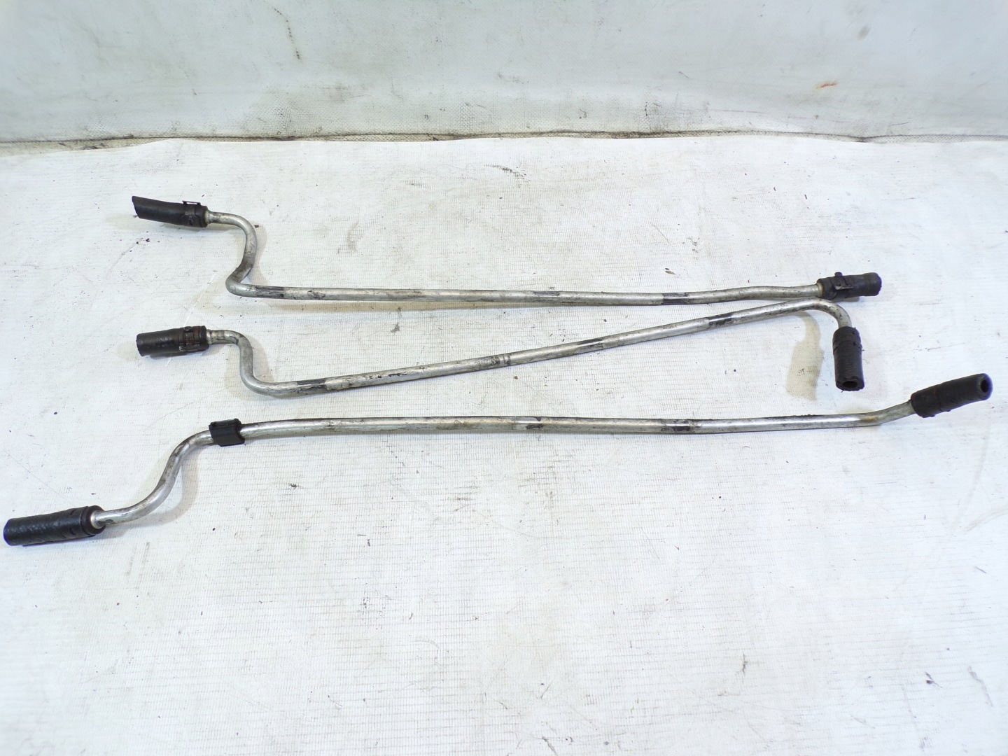 fuel hoses 1.9 TDI engine nozzles (7)