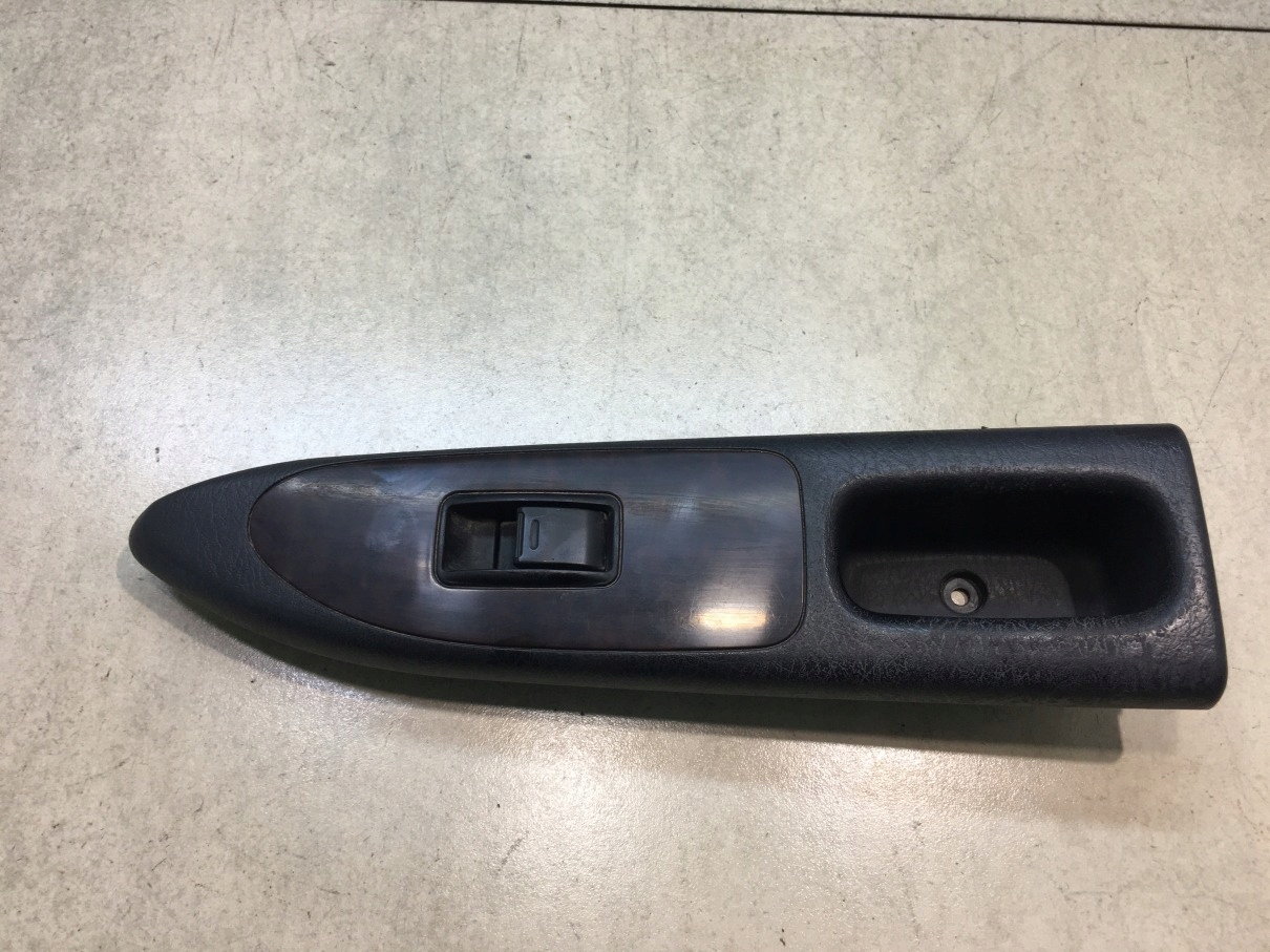 PANEL windows right front AVENSIS T22 2.0 D4D