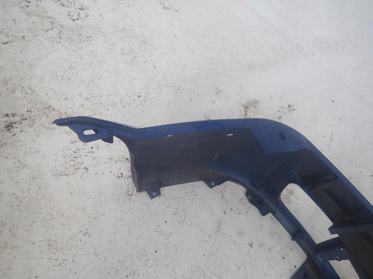MAZDA 323 BJ 98-00 bumper front front