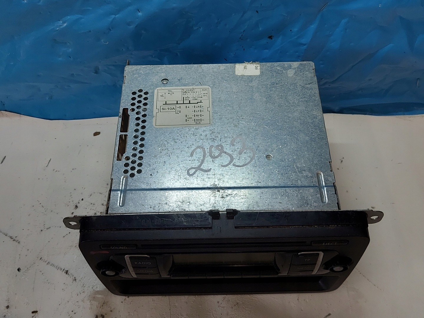 RADIO EKRAN GOLF V 1K0035156A