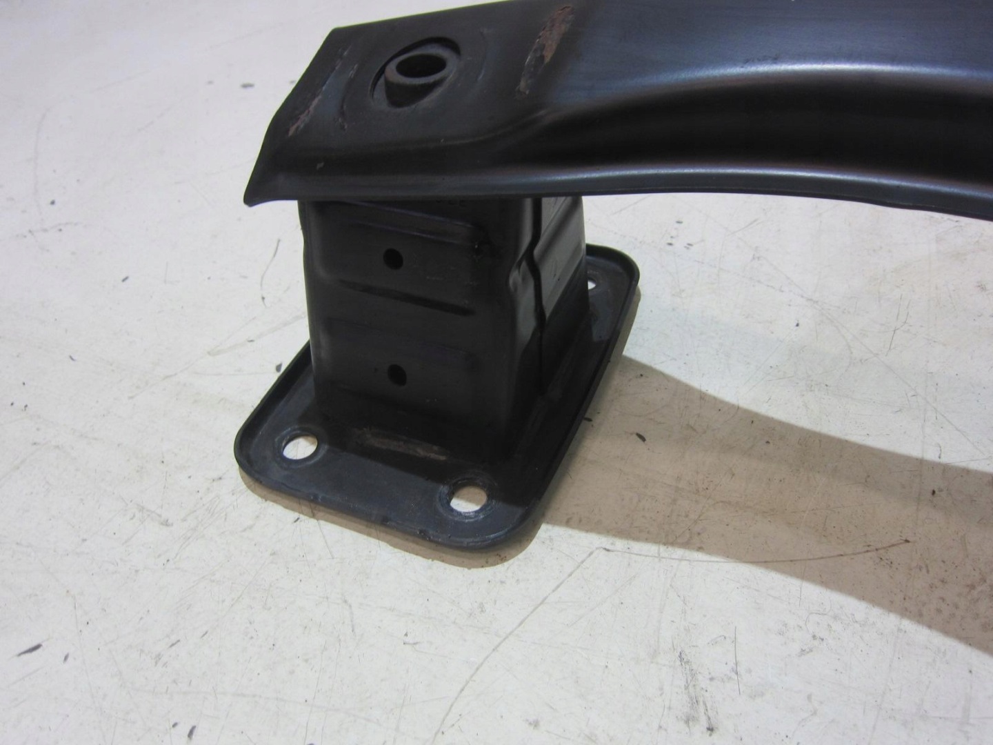 BMW E70 X5 TRAVERSA paraurti posteriore posteriore 7158449